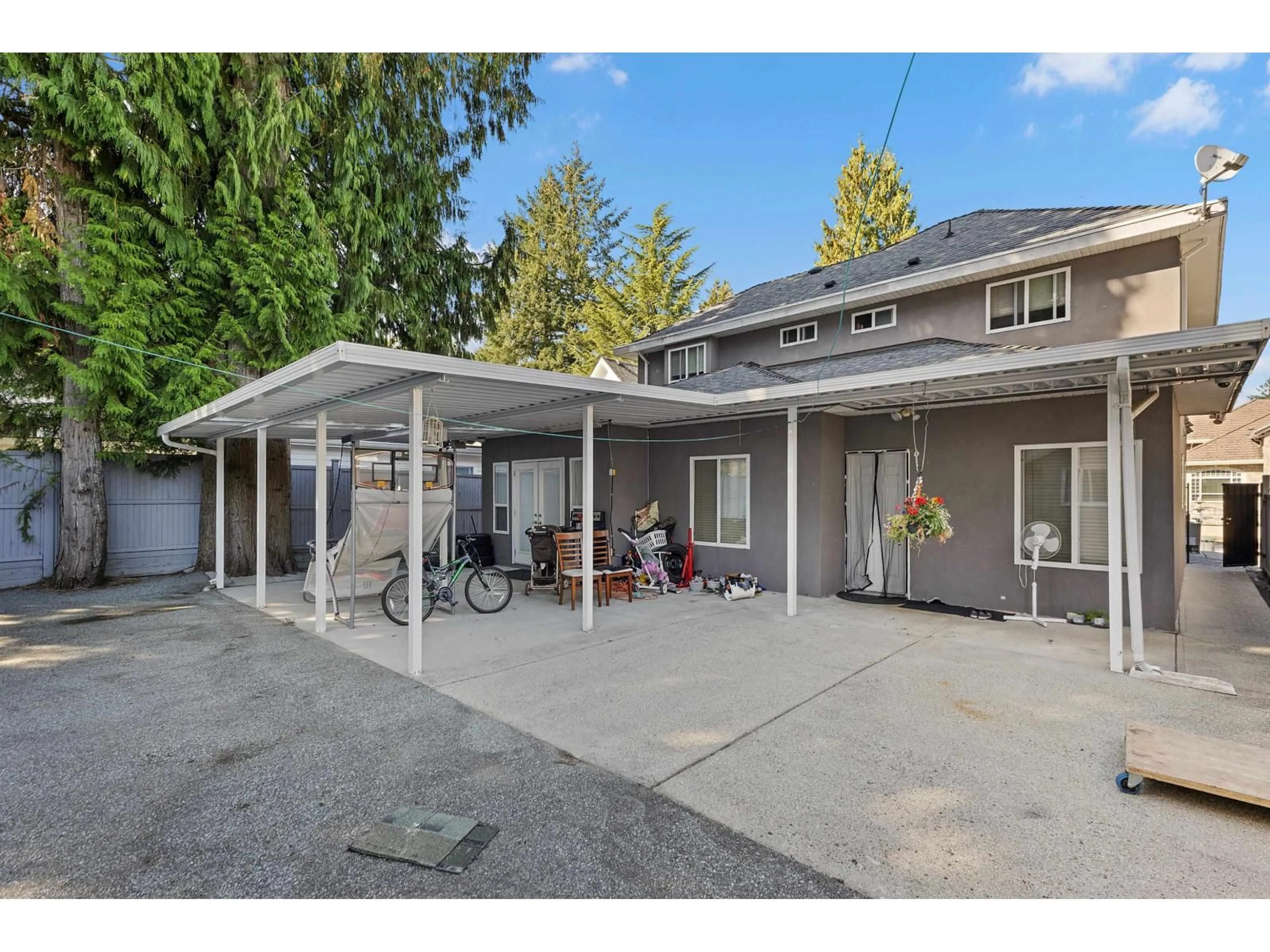 Unknown for 12898 68, Surrey British Columbia V3W7C2