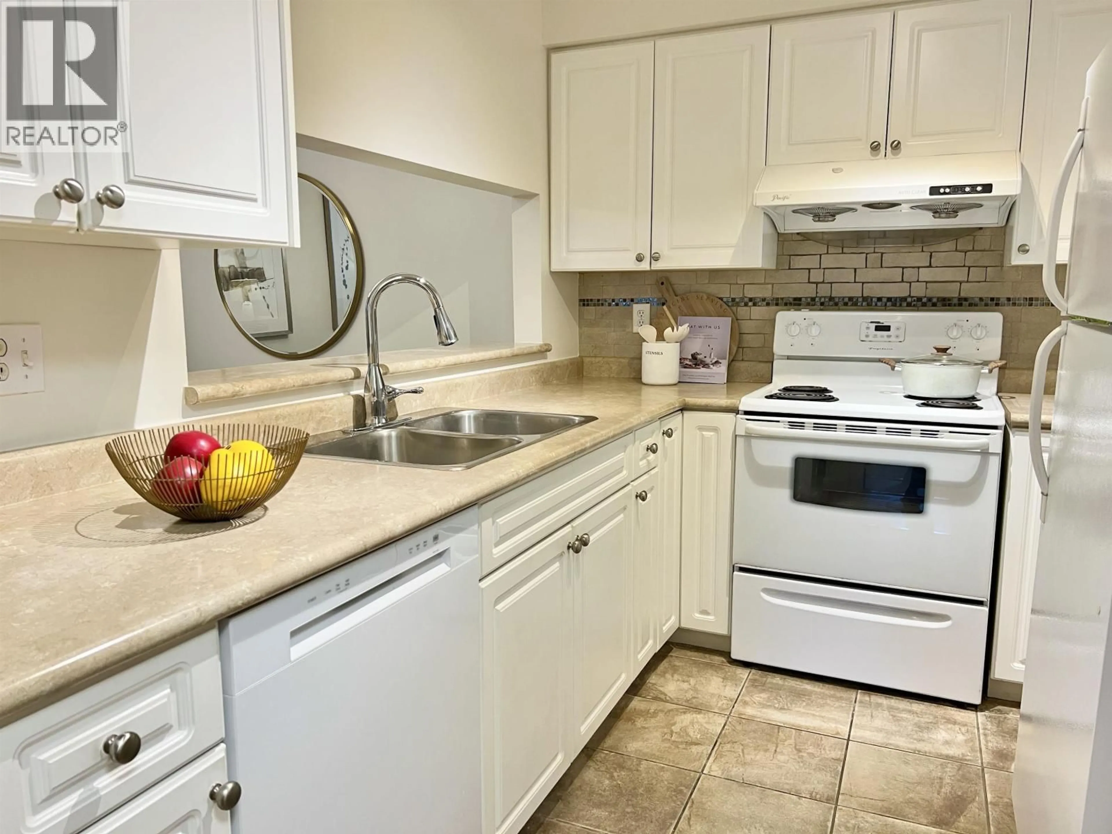 Standard kitchen, ceramic/tile floor for 102 - 7471 BLUNDELL ROAD, Richmond British Columbia V6Y1J6