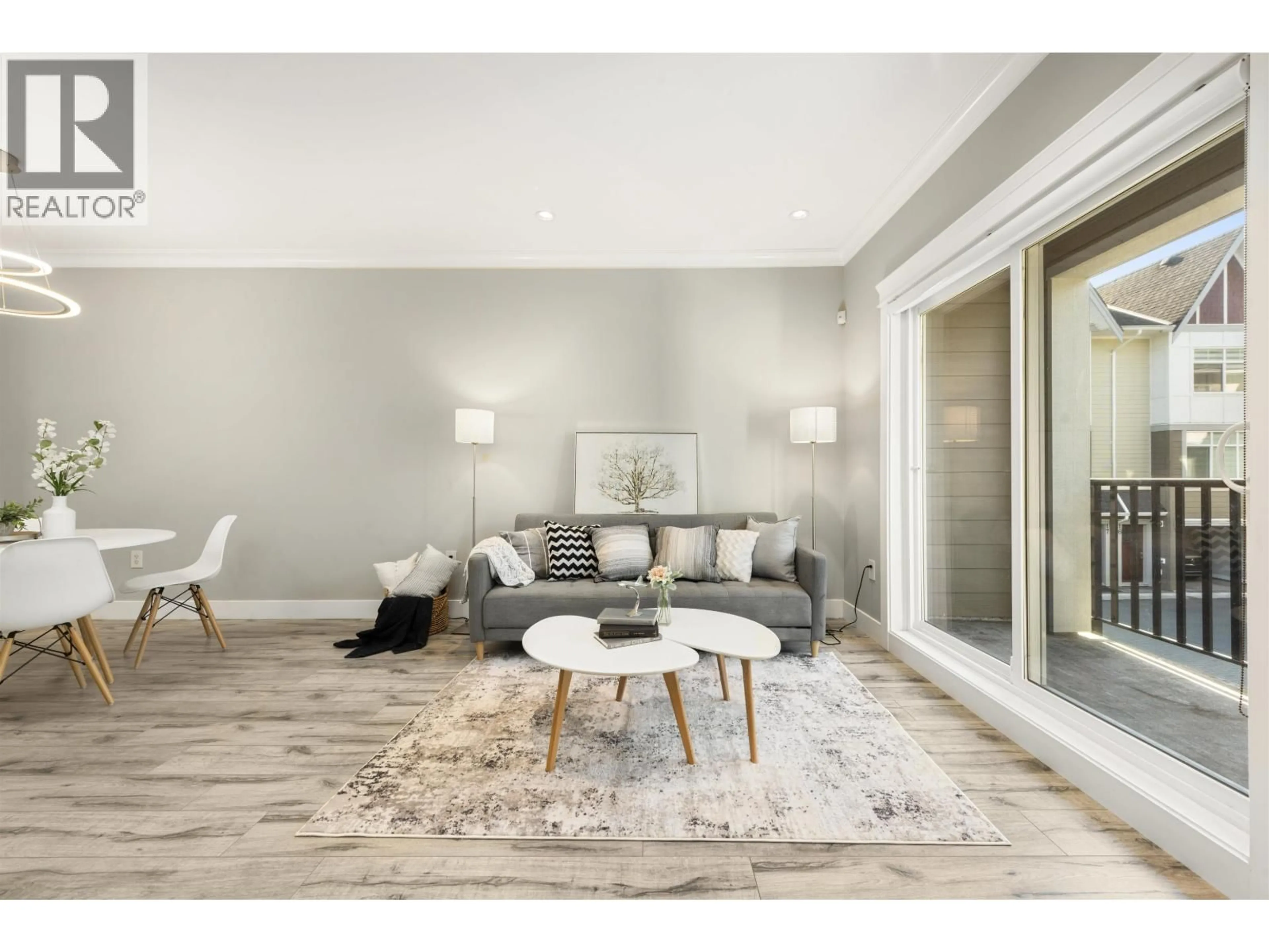 Living room with furniture, wood/laminate floor for 2 - 9728 ALBERTA ROAD, Richmond British Columbia V6Y0J2