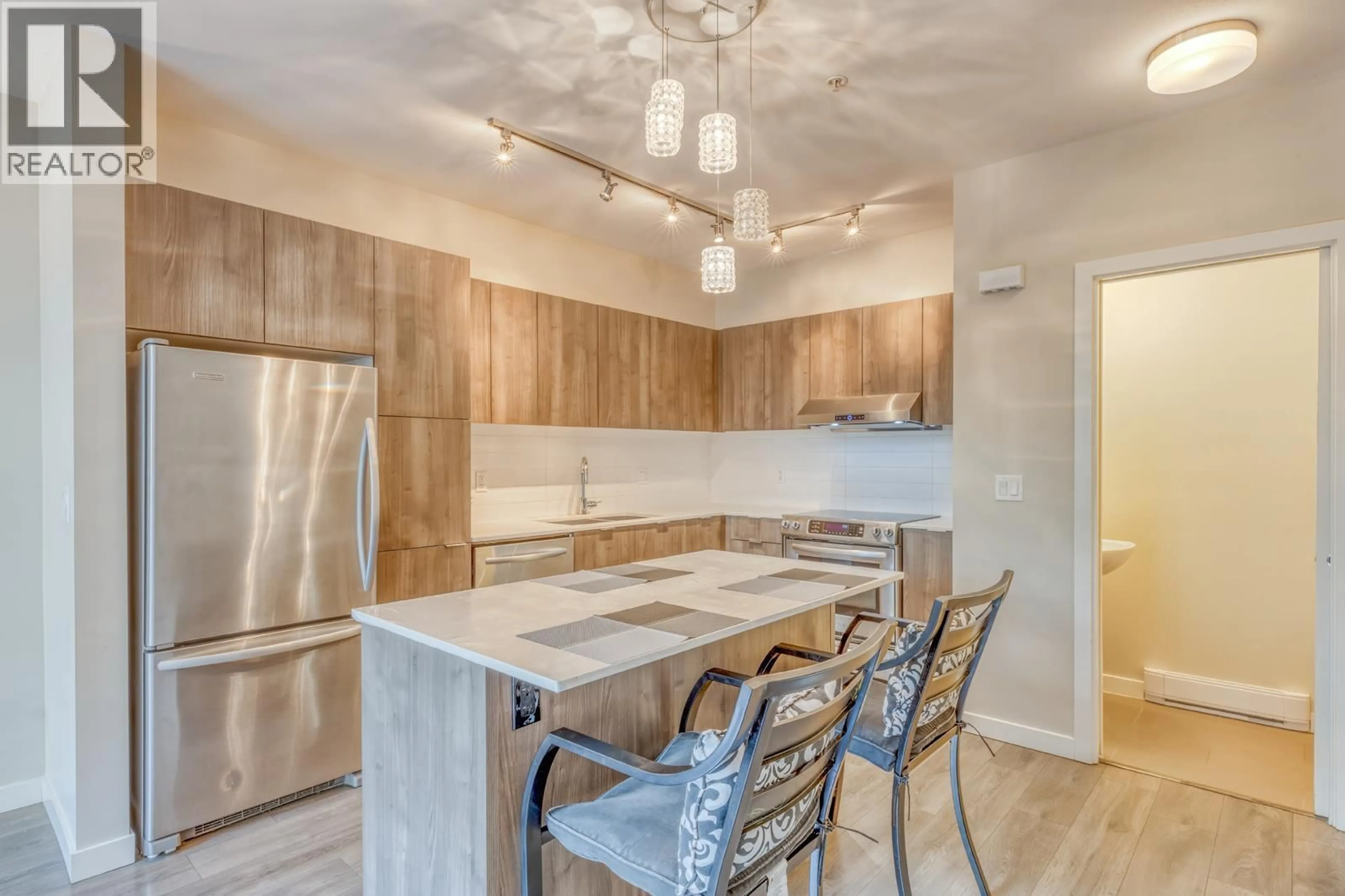Open concept kitchen, unknown for 46 - 3728 THURSTON STREET, Burnaby British Columbia V5H0E6