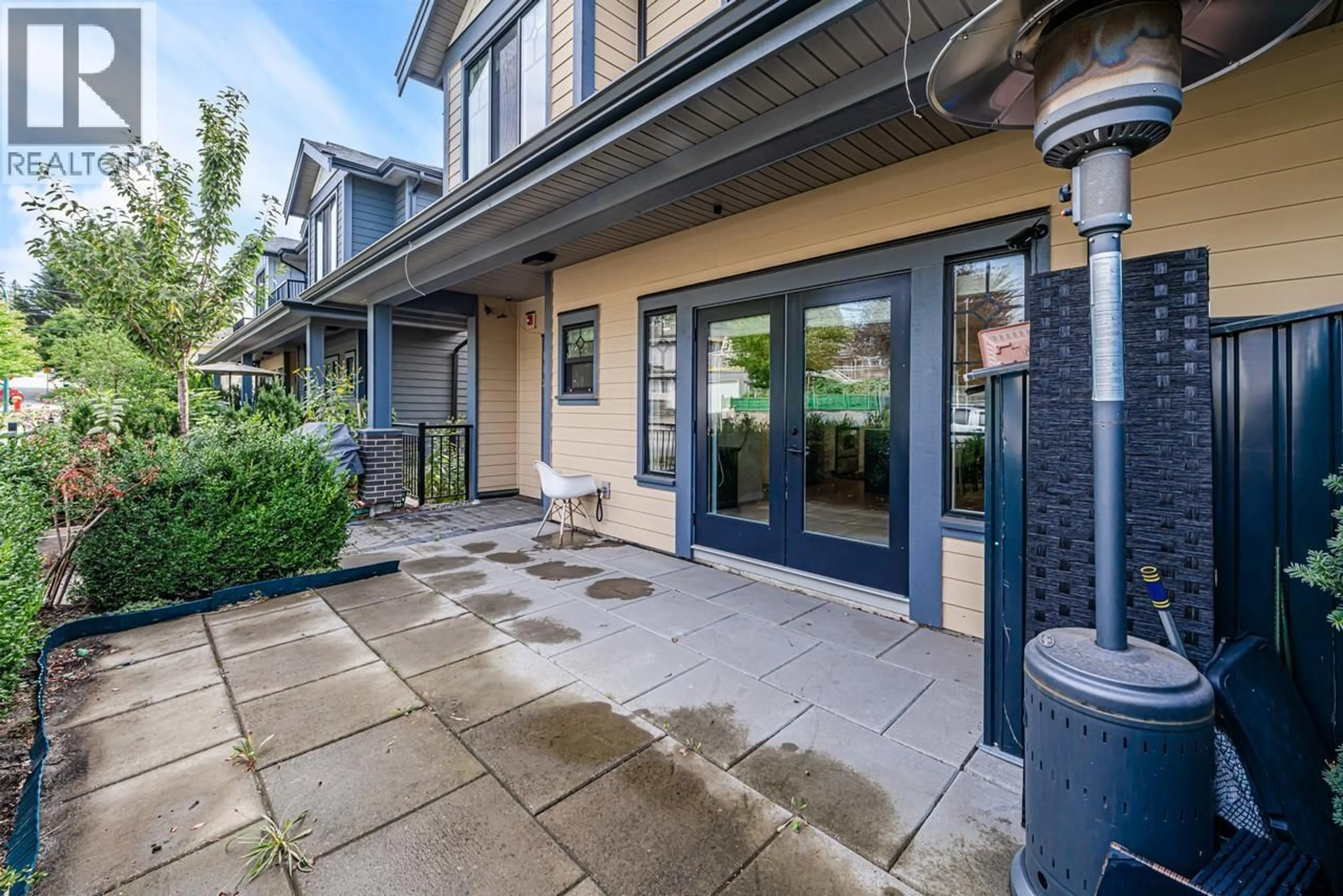 Patio, street for 112 - 258 HART STREET, Coquitlam British Columbia V3K1R4