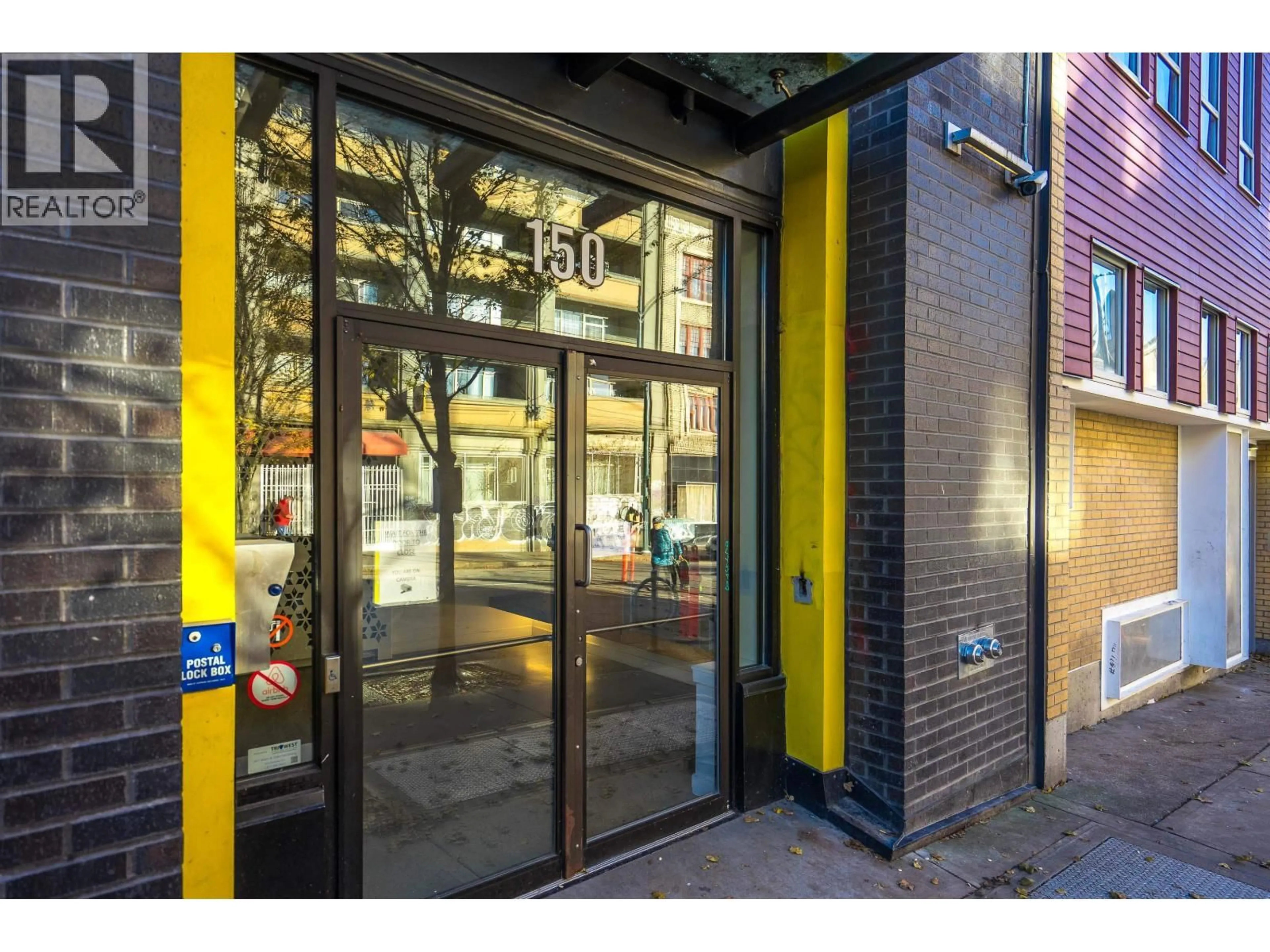 Indoor foyer for 505 - 150 CORDOVA STREET, Vancouver British Columbia V6A0E7
