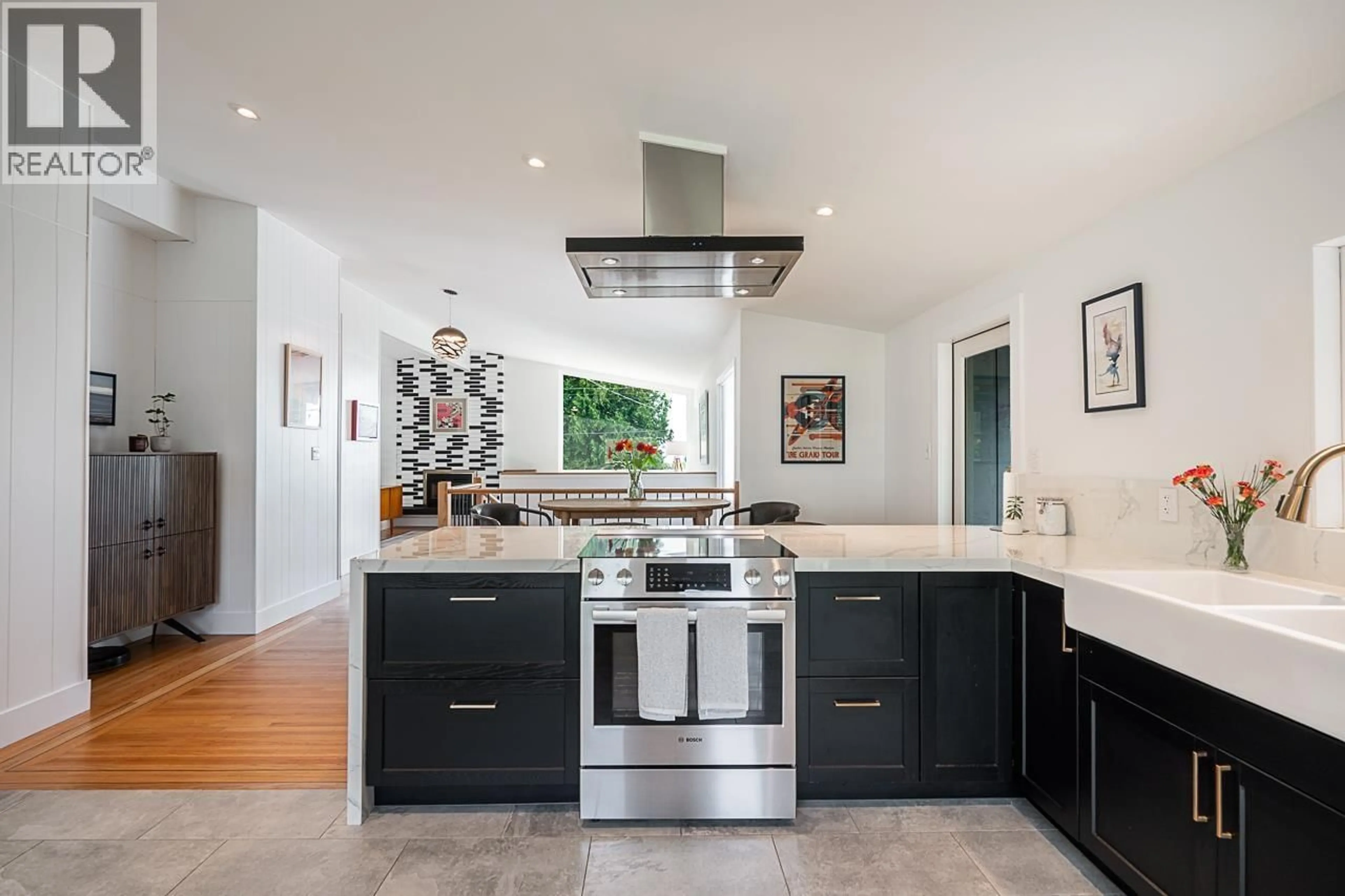 Contemporary kitchen, ceramic/tile floor for 1723 HAMMOND AVENUE, Coquitlam British Columbia V3K2P8