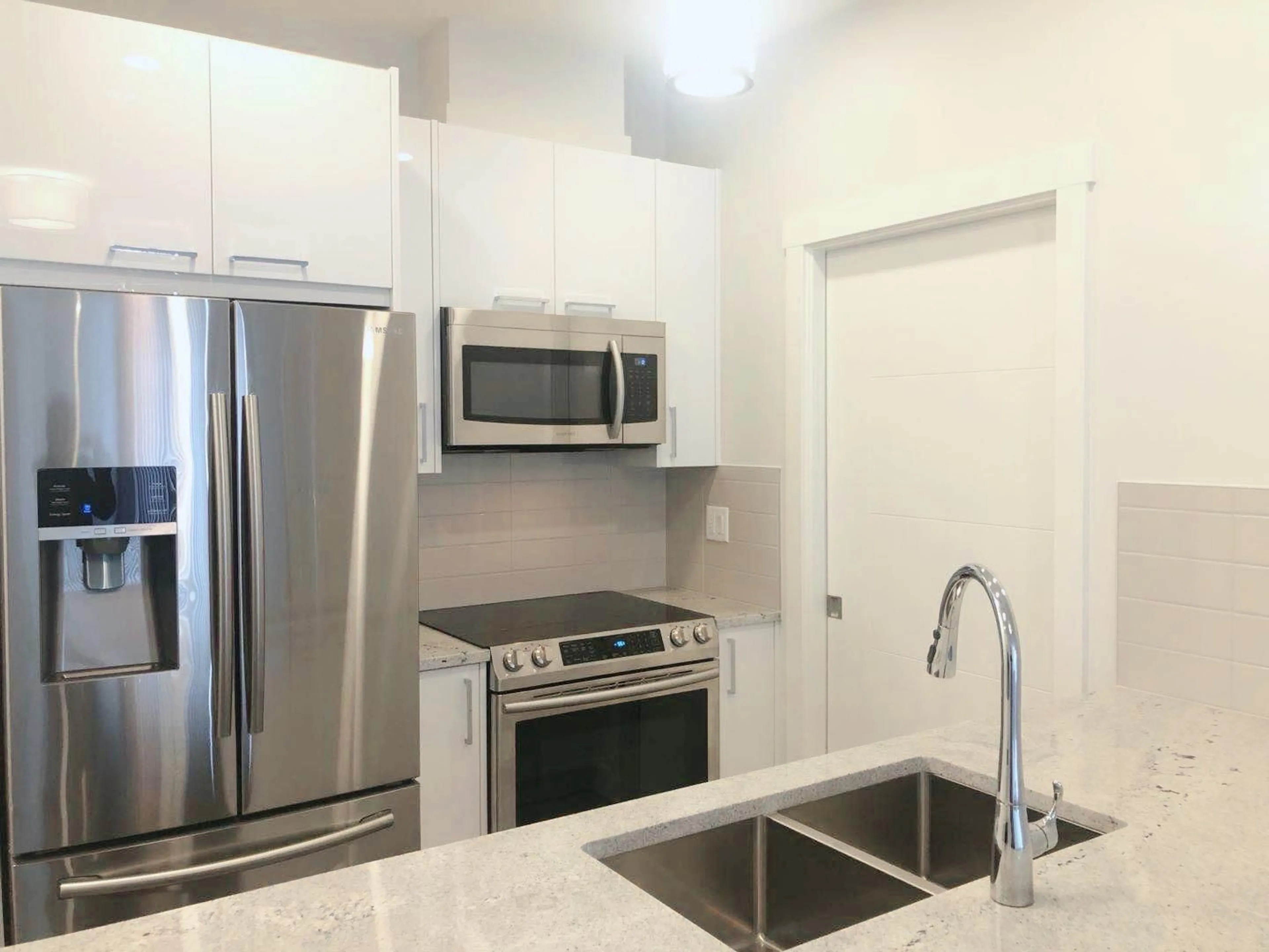 Standard kitchen, unknown for 507 - 20686 EASTLEIGH, Langley British Columbia V3A0M4