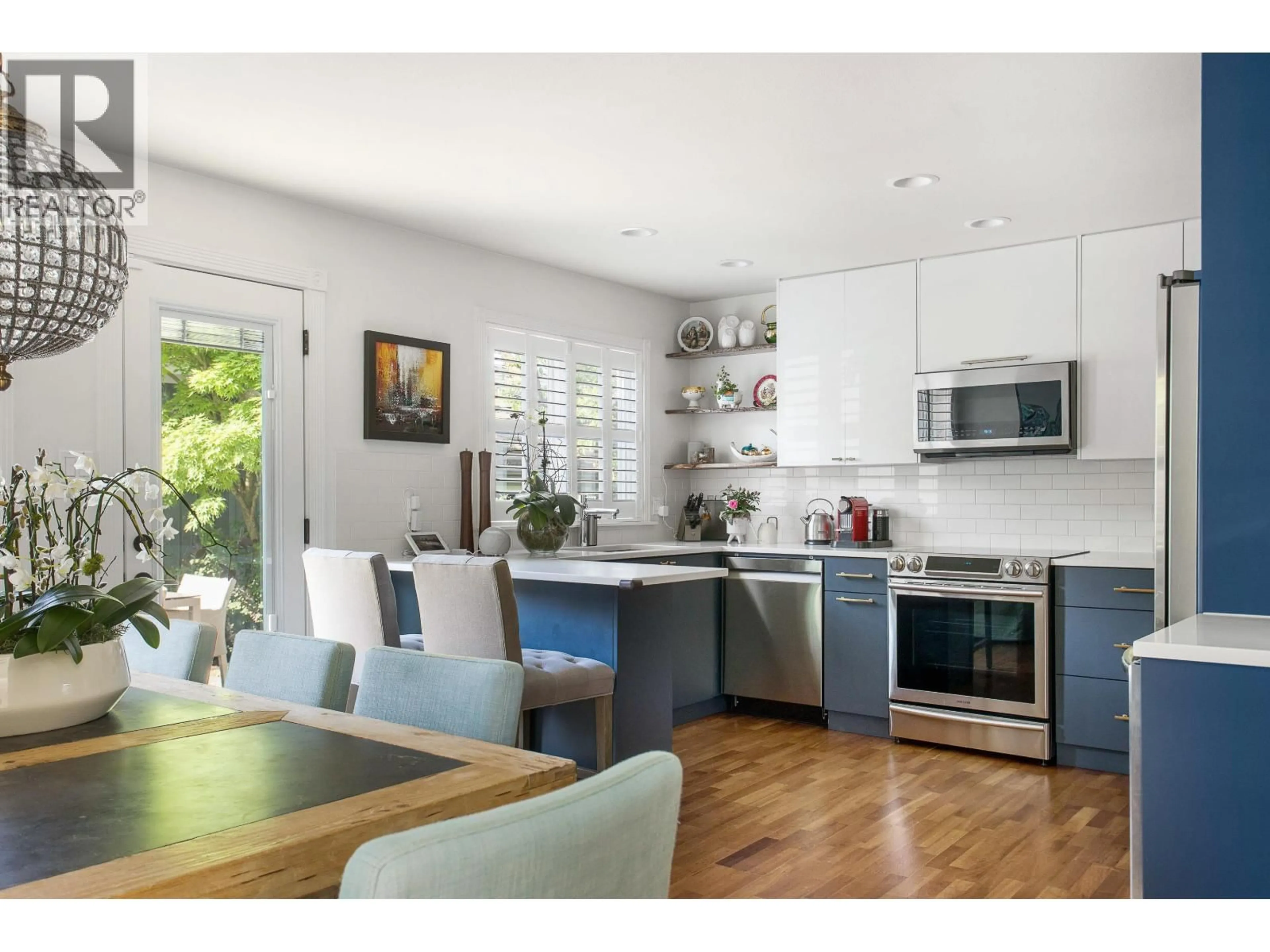Open concept kitchen, unknown for 1645 ST. ANDREWS AVENUE, North Vancouver British Columbia V7L2V8