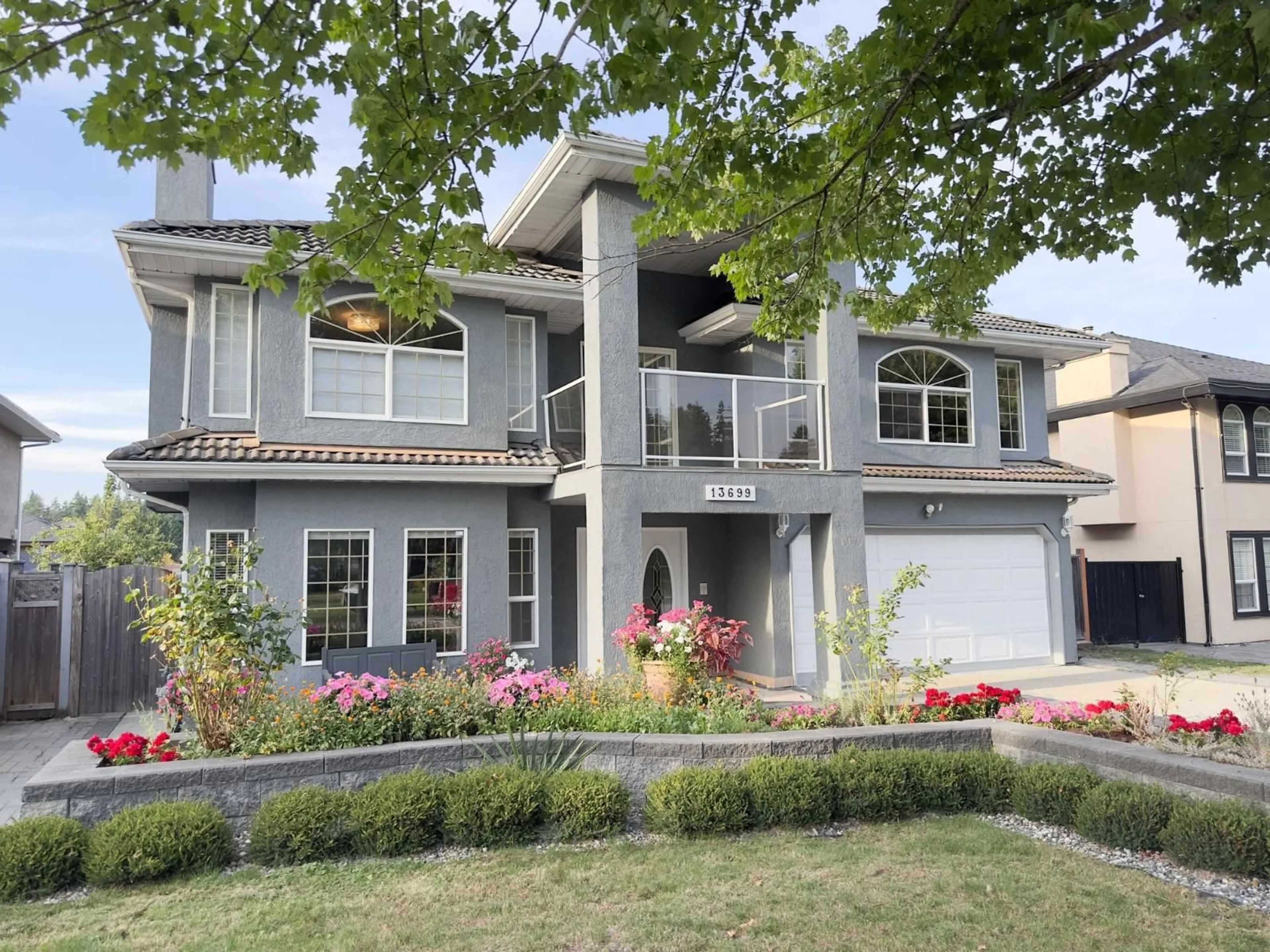 Home with vinyl exterior material, street for 13699 58A, Surrey British Columbia V3X3H9