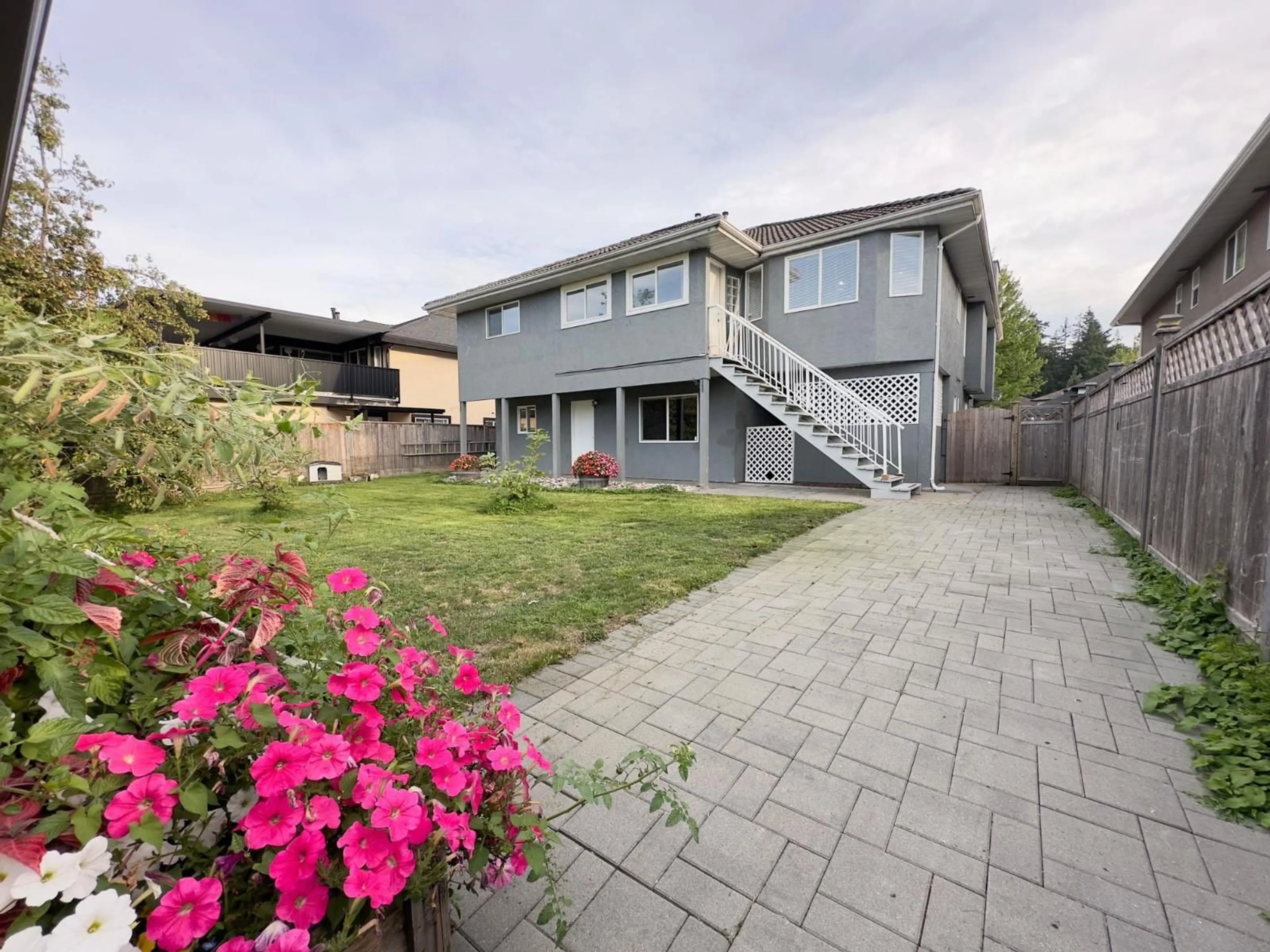 A pic from outside/outdoor area/front of a property/back of a property/a pic from drone, street for 13699 58A, Surrey British Columbia V3X3H9