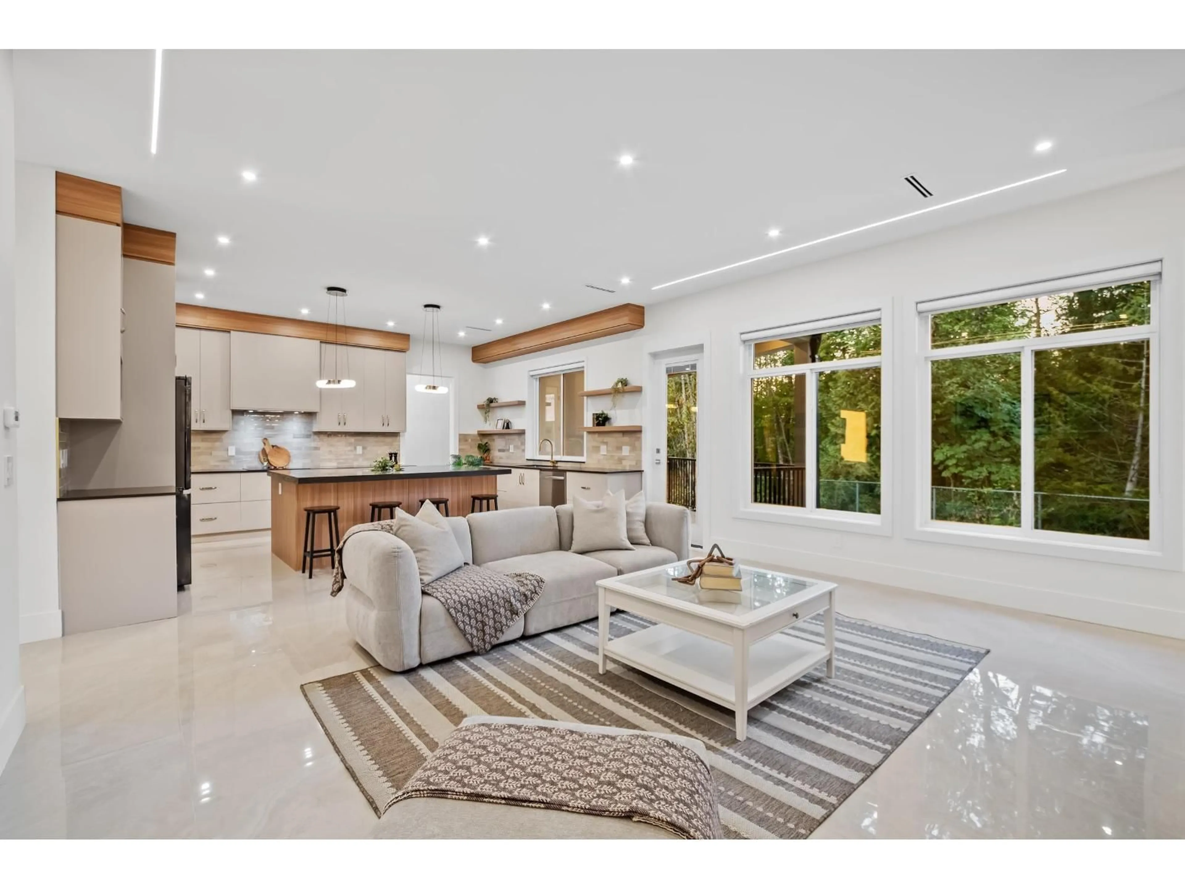 Open concept kitchen, ceramic/tile floor for 10027 173A, Surrey British Columbia V4N4L2
