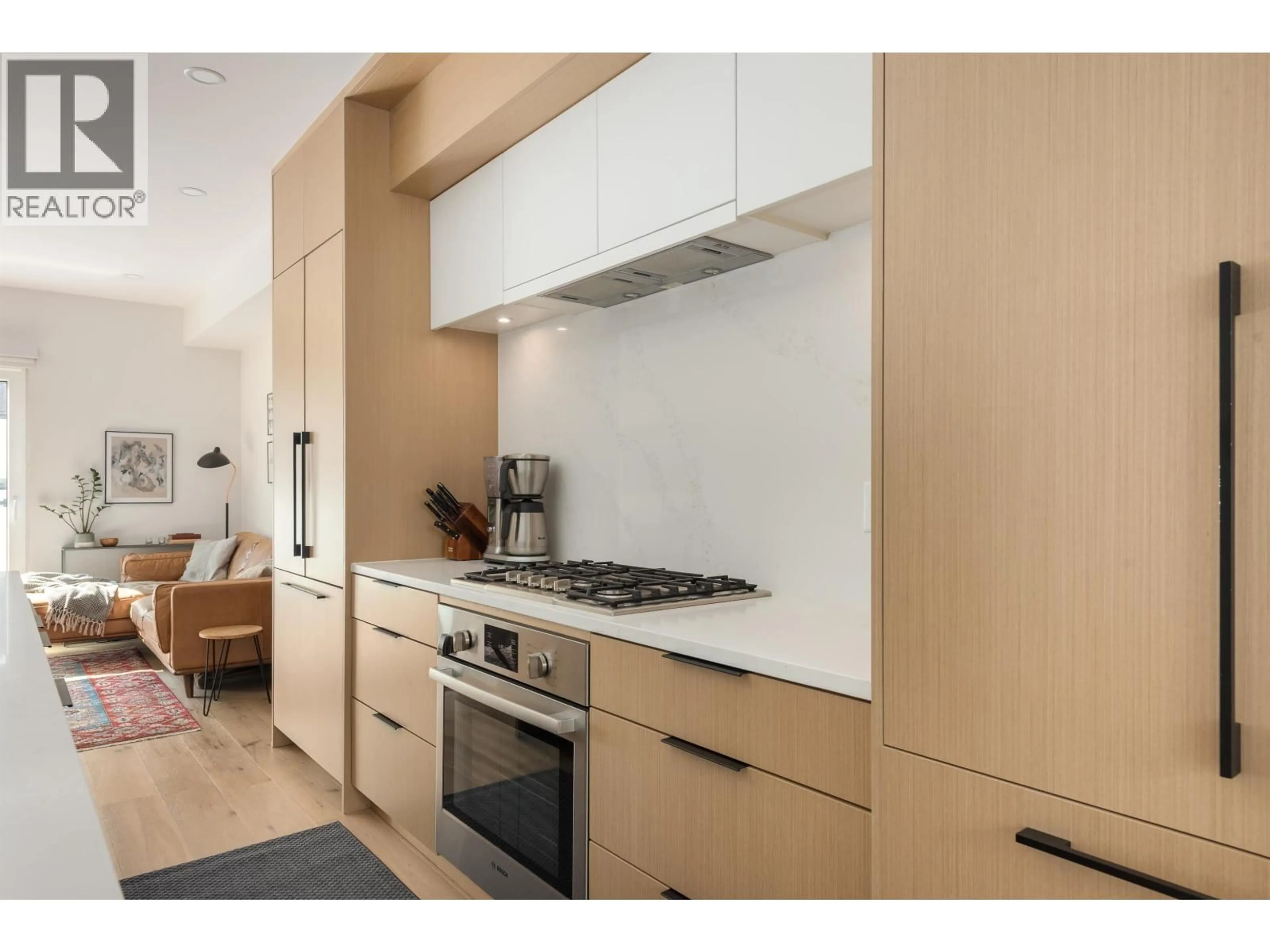 Standard kitchen, wood/laminate floor for 123 - 649 3RD STREET, North Vancouver British Columbia V7L1G6
