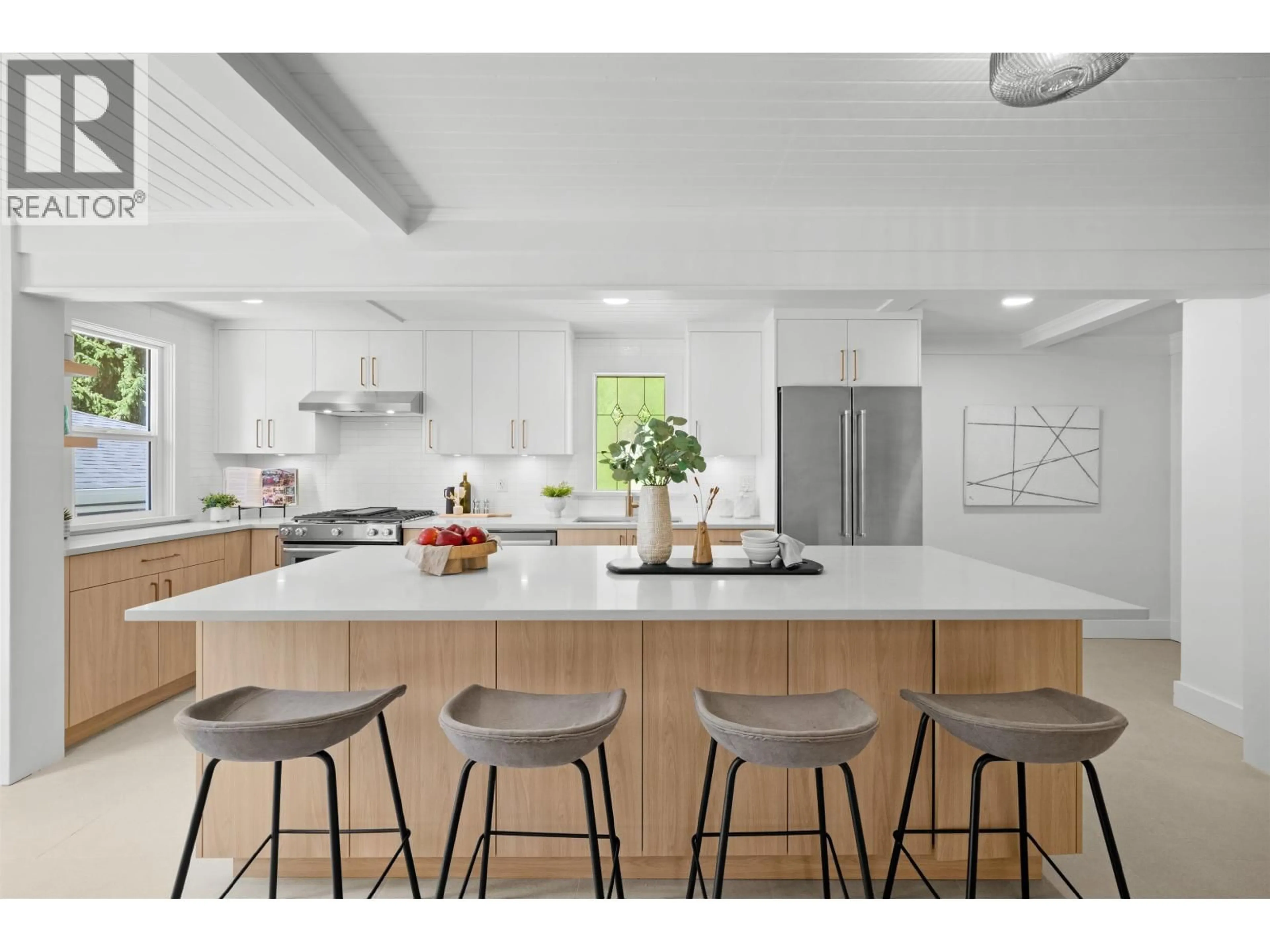 Open concept kitchen, unknown for 328 SECOND STREET, New Westminster British Columbia V3L2K8