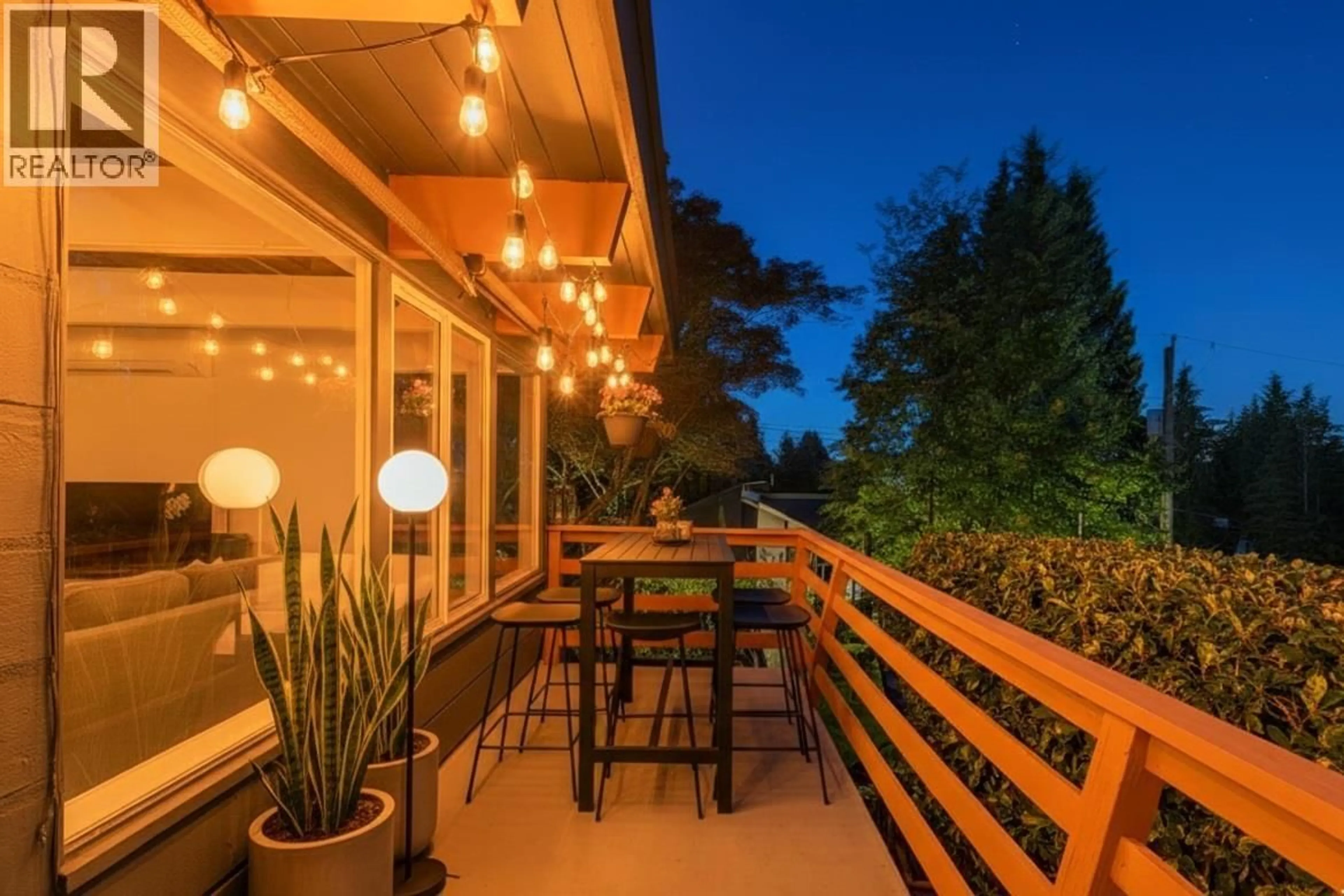 Patio, unknown for 466 KINGS ROAD, North Vancouver British Columbia V7N1H9
