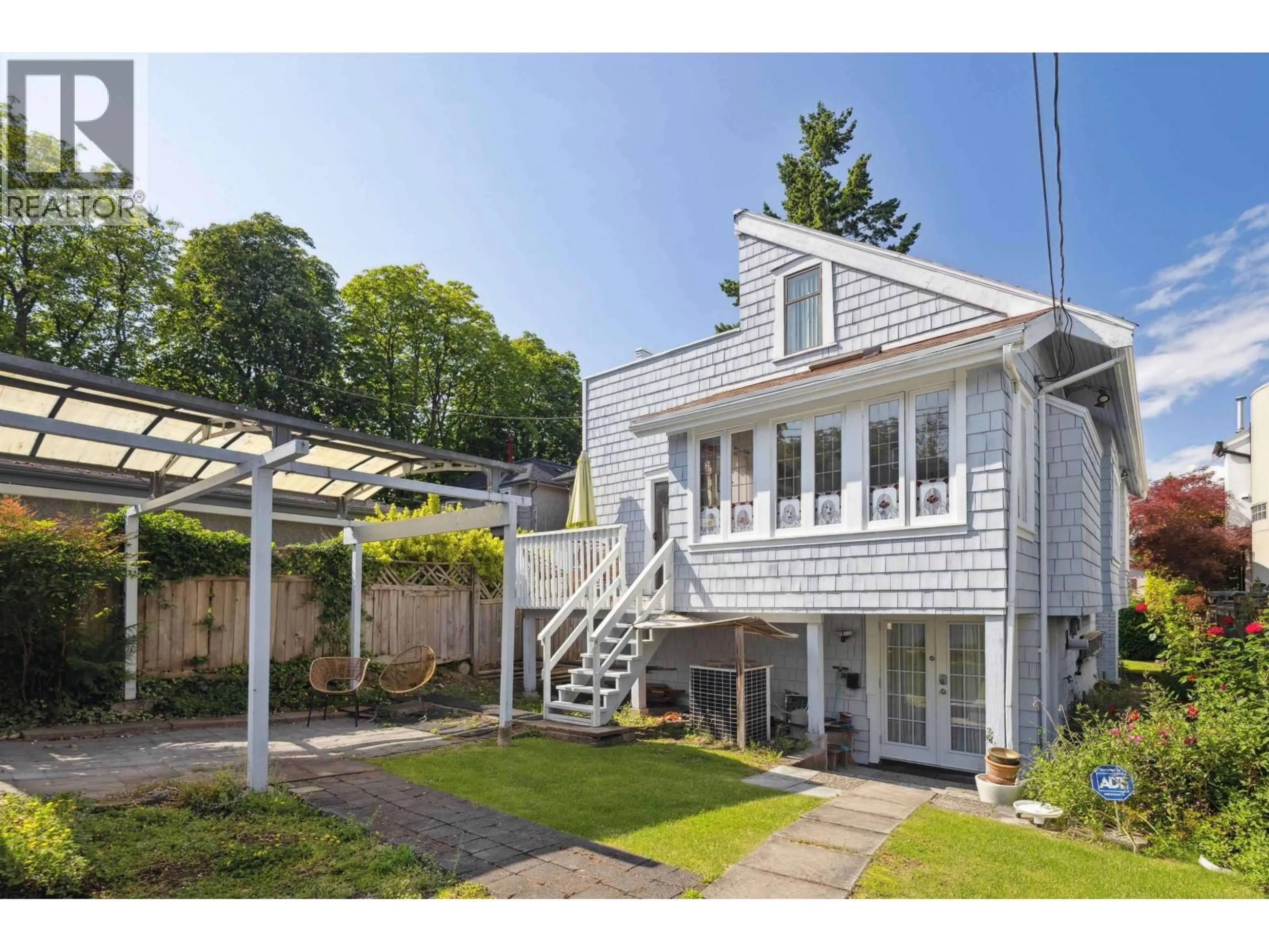 Unknown for 4190 11TH AVENUE, Vancouver British Columbia V6R2L6