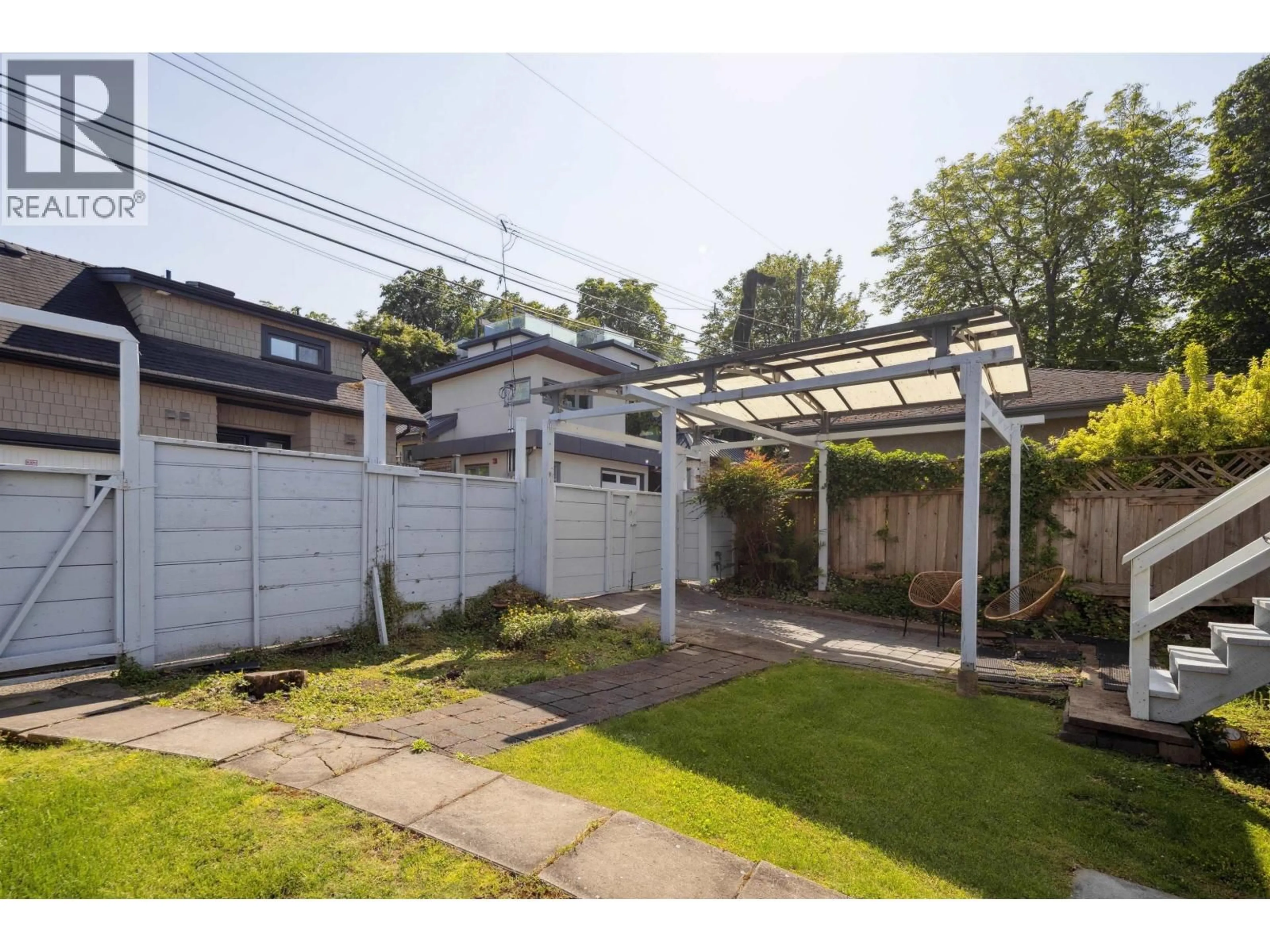 Patio, street for 4190 11TH AVENUE, Vancouver British Columbia V6R2L6