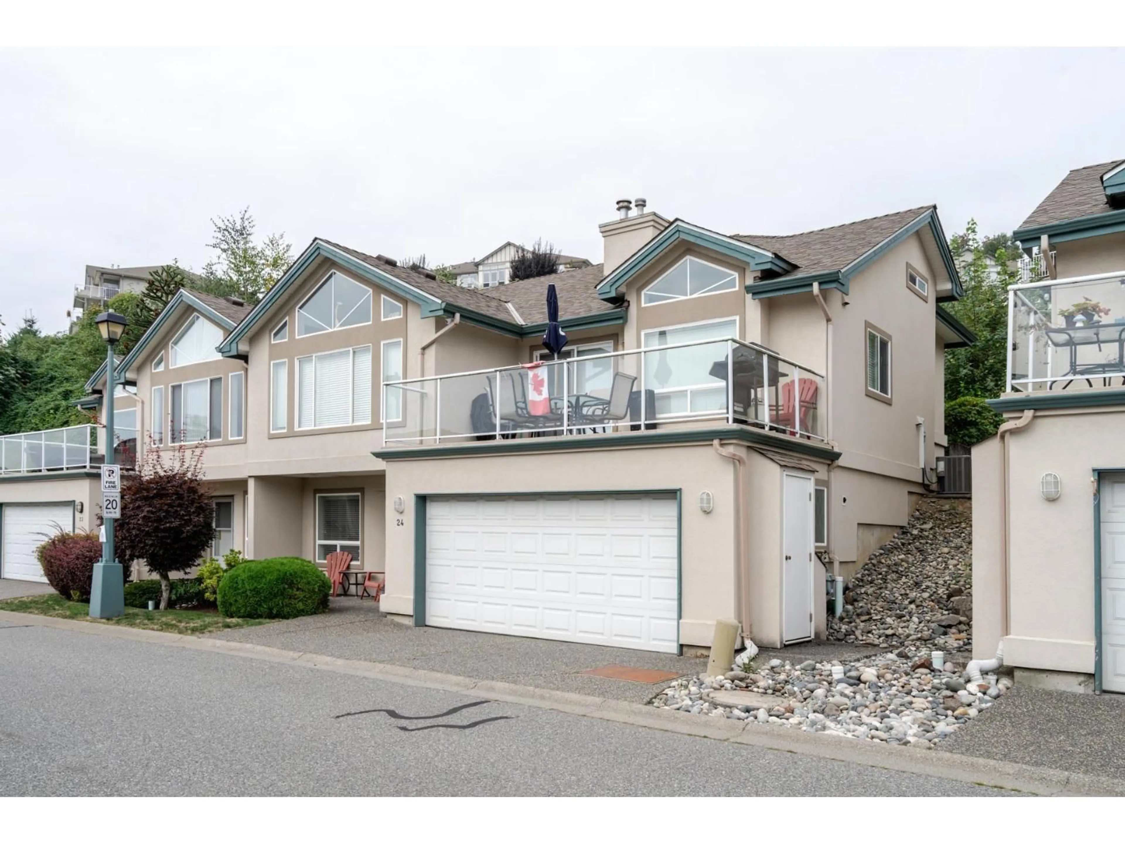 Home with vinyl exterior material, street for 24 - 8590 SUNRISE DRIVE, Chilliwack British Columbia V2R3Z4