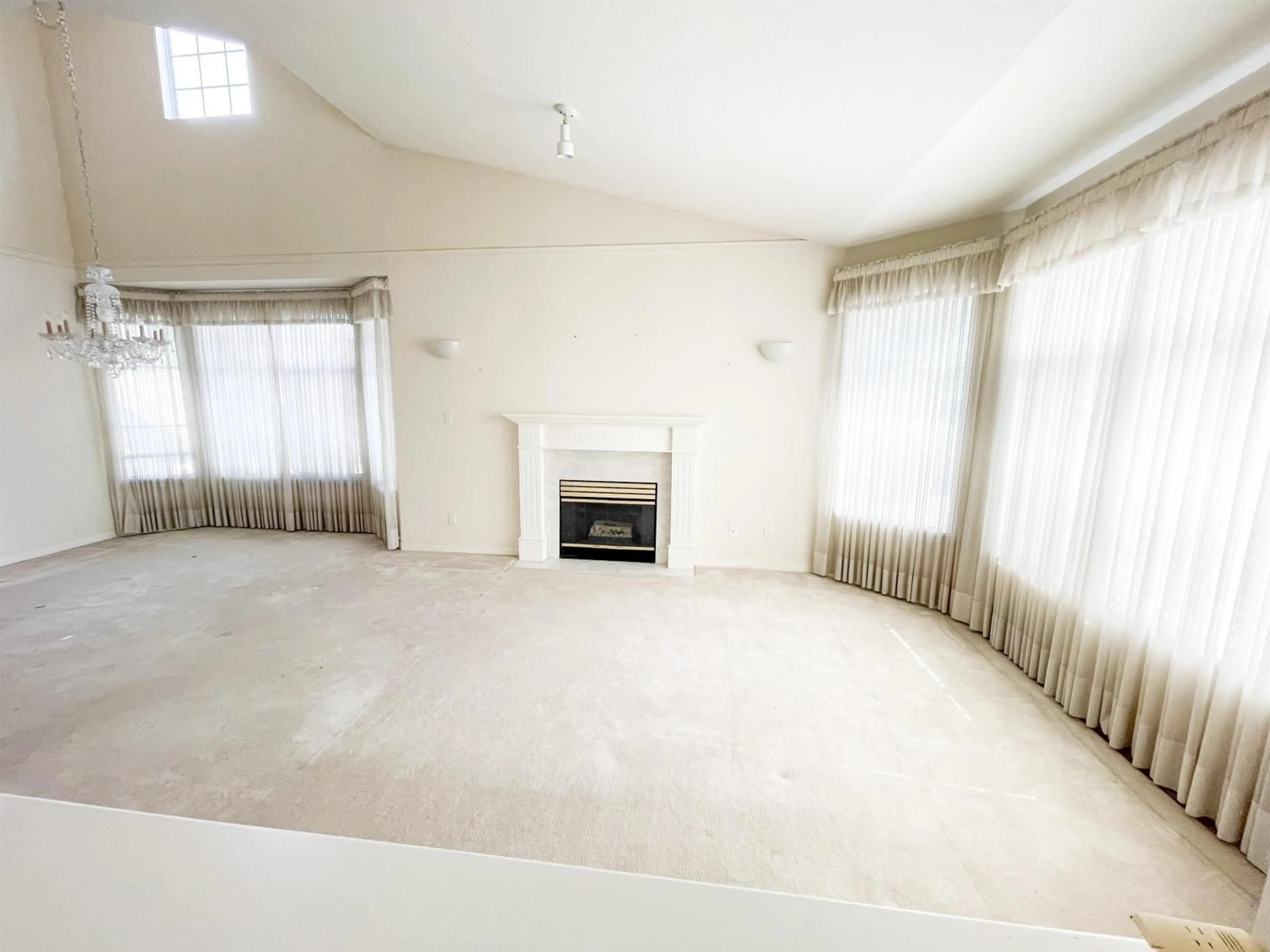 A pic of a room for 43 - 2533 152, Surrey British Columbia V4P1N4