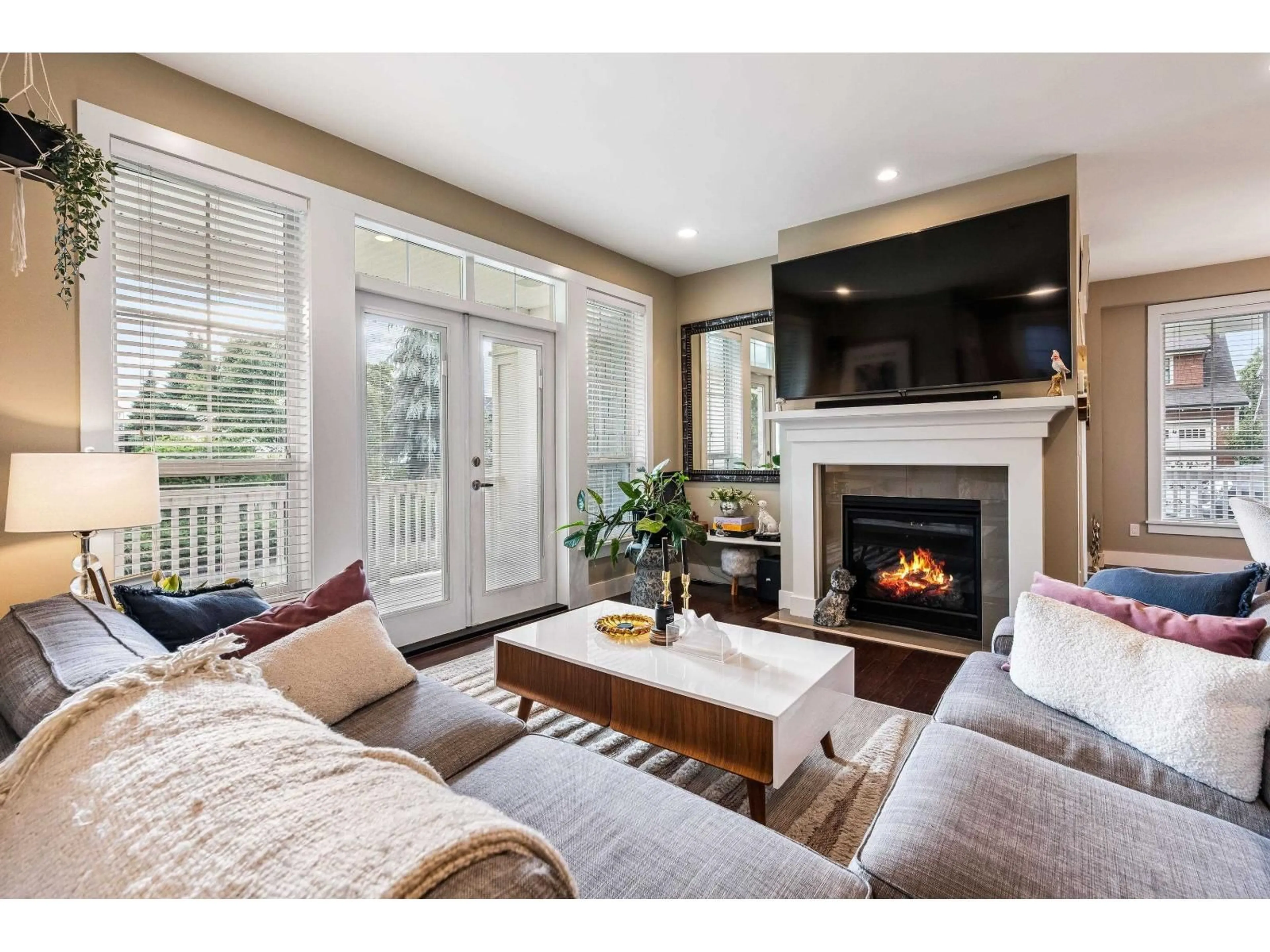 Living room with furniture, unknown for 5497 SOCKEYE LANE, Chilliwack British Columbia V2R0X7