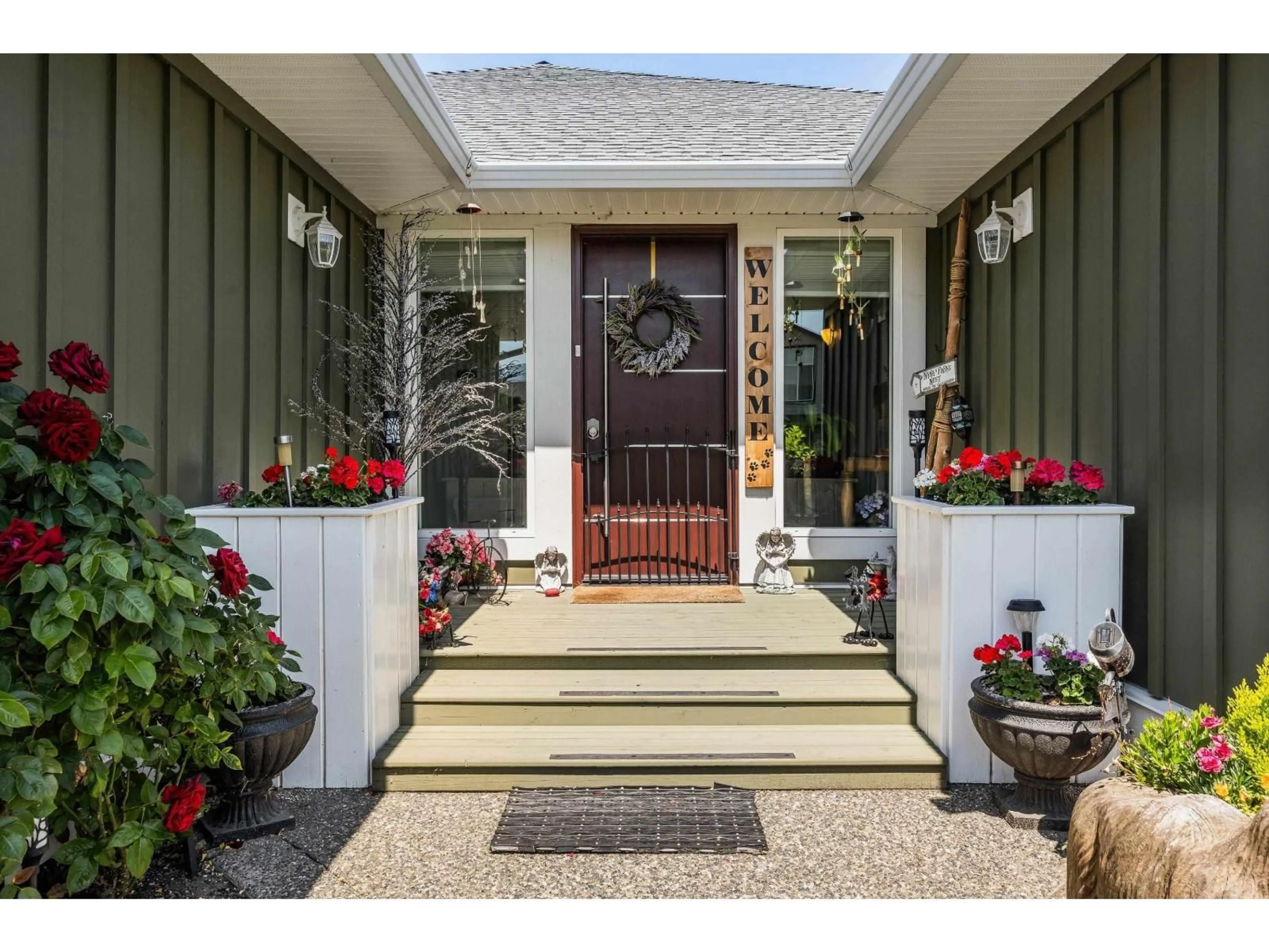 Indoor entryway for 46481 RANCHERO DRIVE, Chilliwack British Columbia V4Z1K3