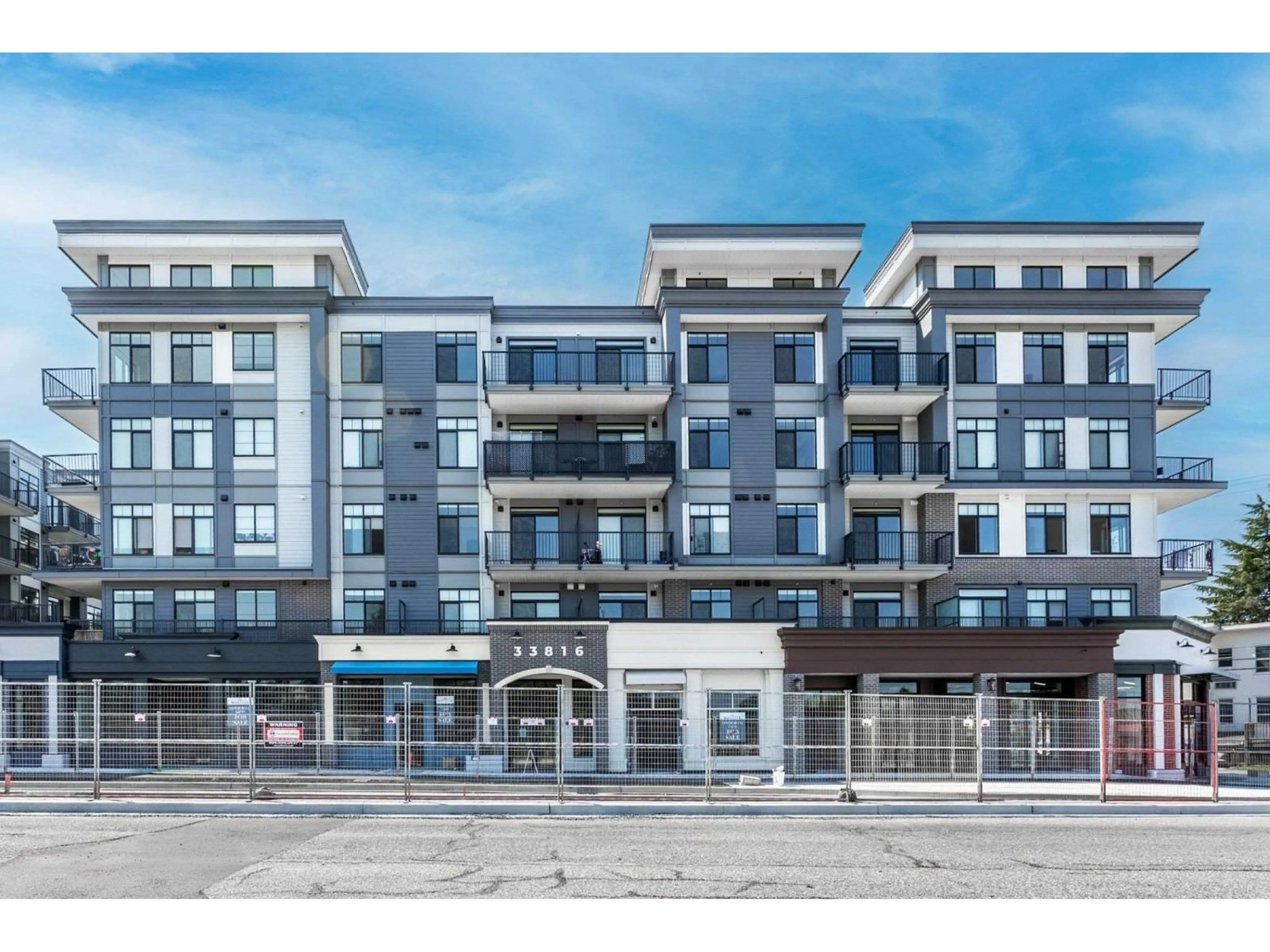 Unknown for 205 - 33816 SOUTH FRASER, Abbotsford British Columbia V2S2C5
