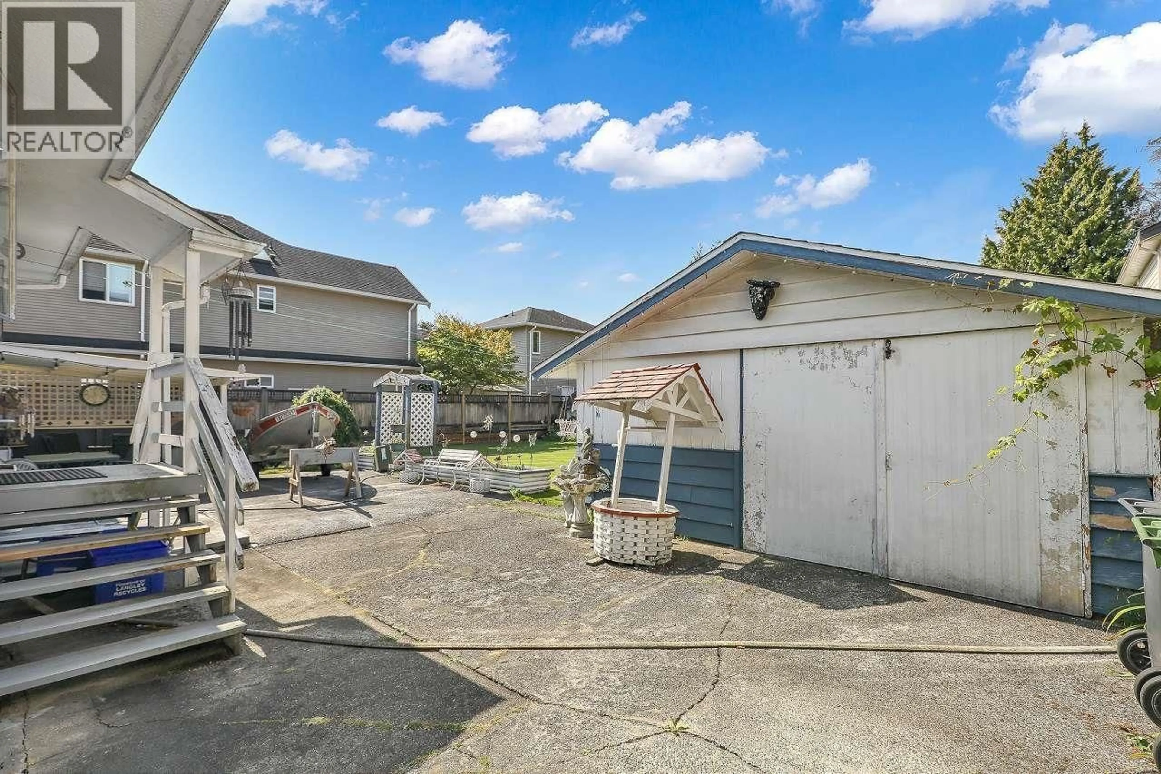 A pic from outside/outdoor area/front of a property/back of a property/a pic from drone, street for 7291 GILBERT ROAD, Richmond British Columbia V7C3W4