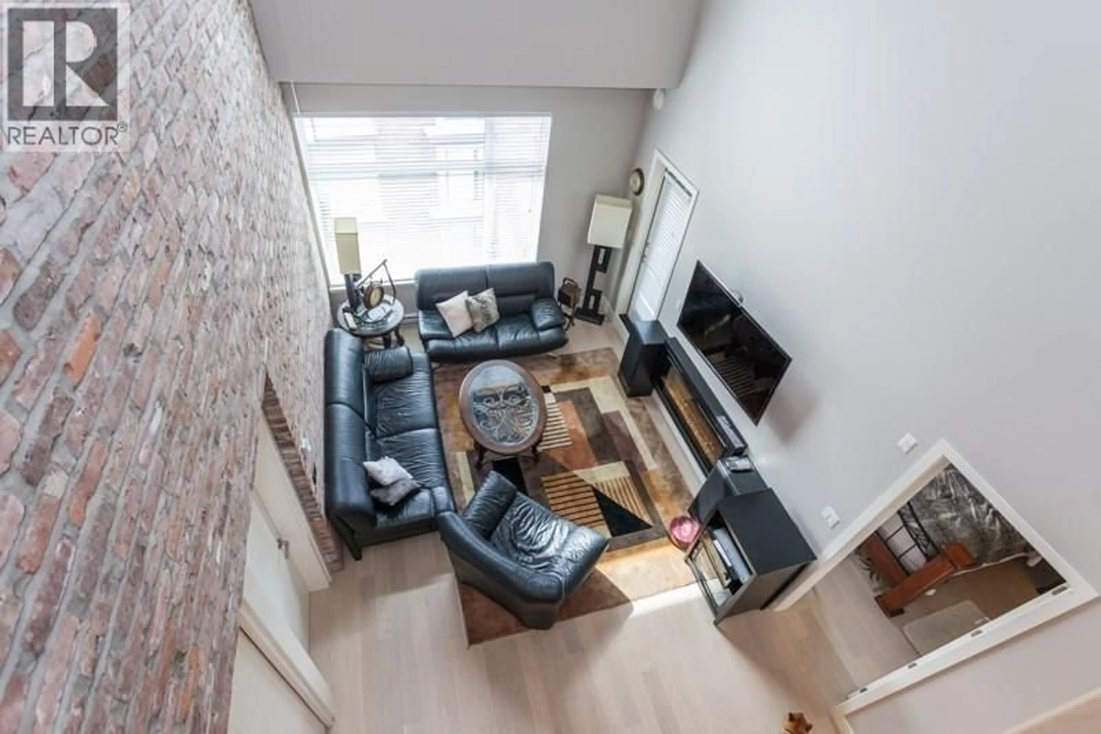 Living room with furniture, unknown for 412 - 260 SALTER STREET, New Westminster British Columbia V3M0J4