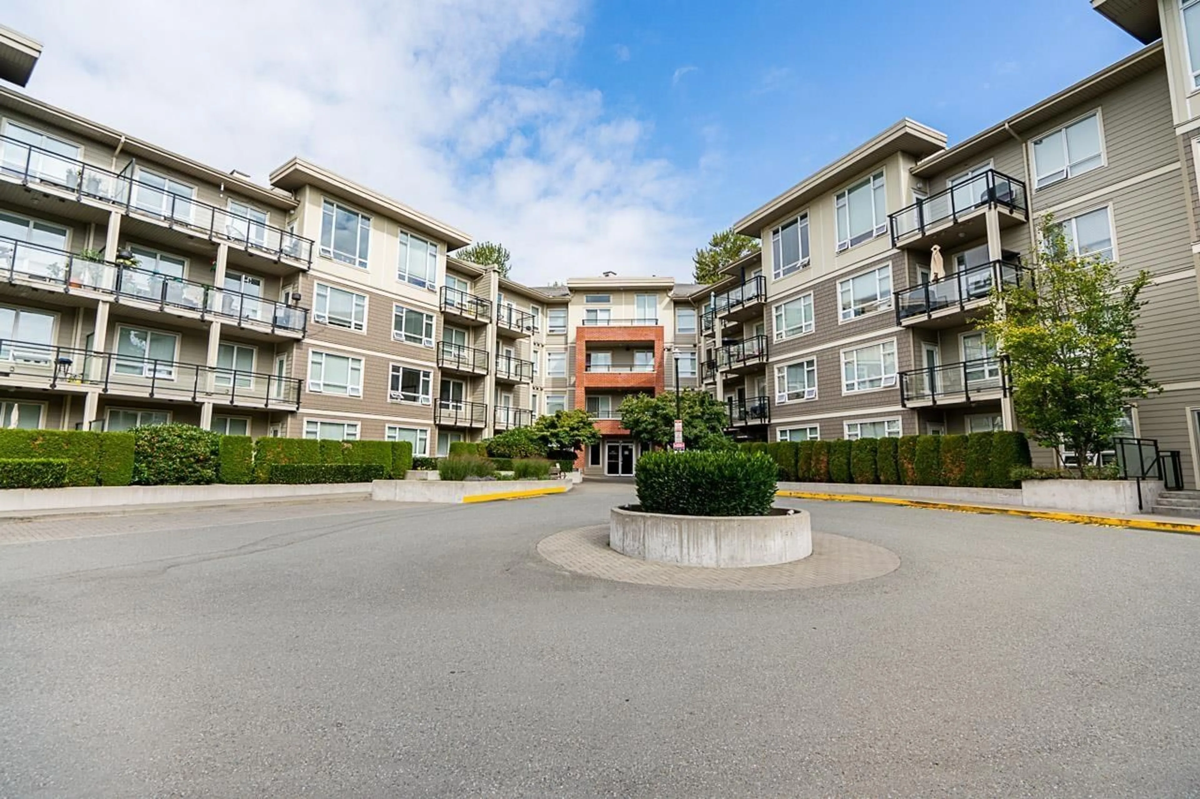 Patio, unknown for C221 - 20211 66, Langley British Columbia V2Y0L4