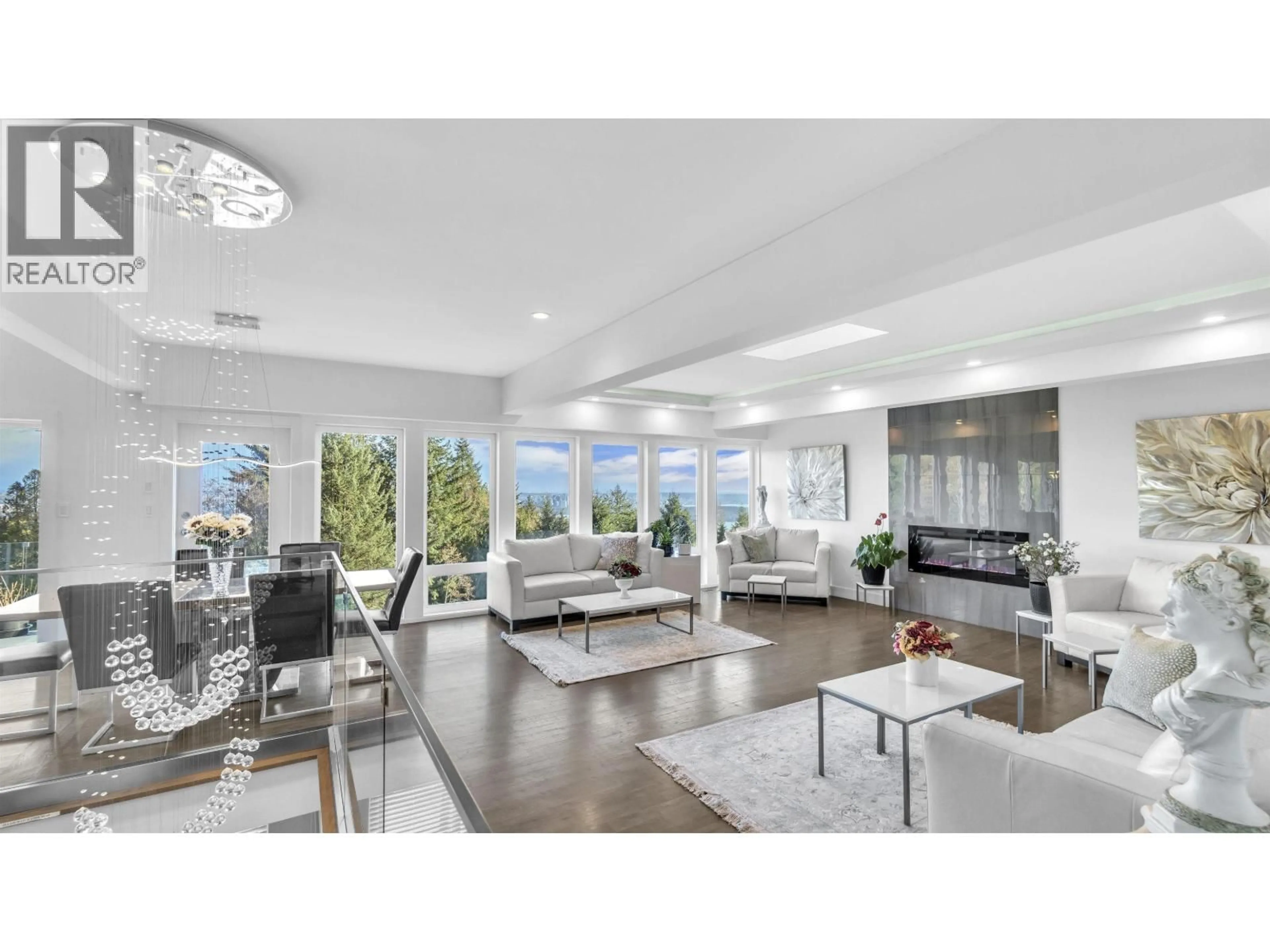 Living room with furniture, unknown for 1135 GROVELAND COURT, West Vancouver British Columbia V7S1Z7