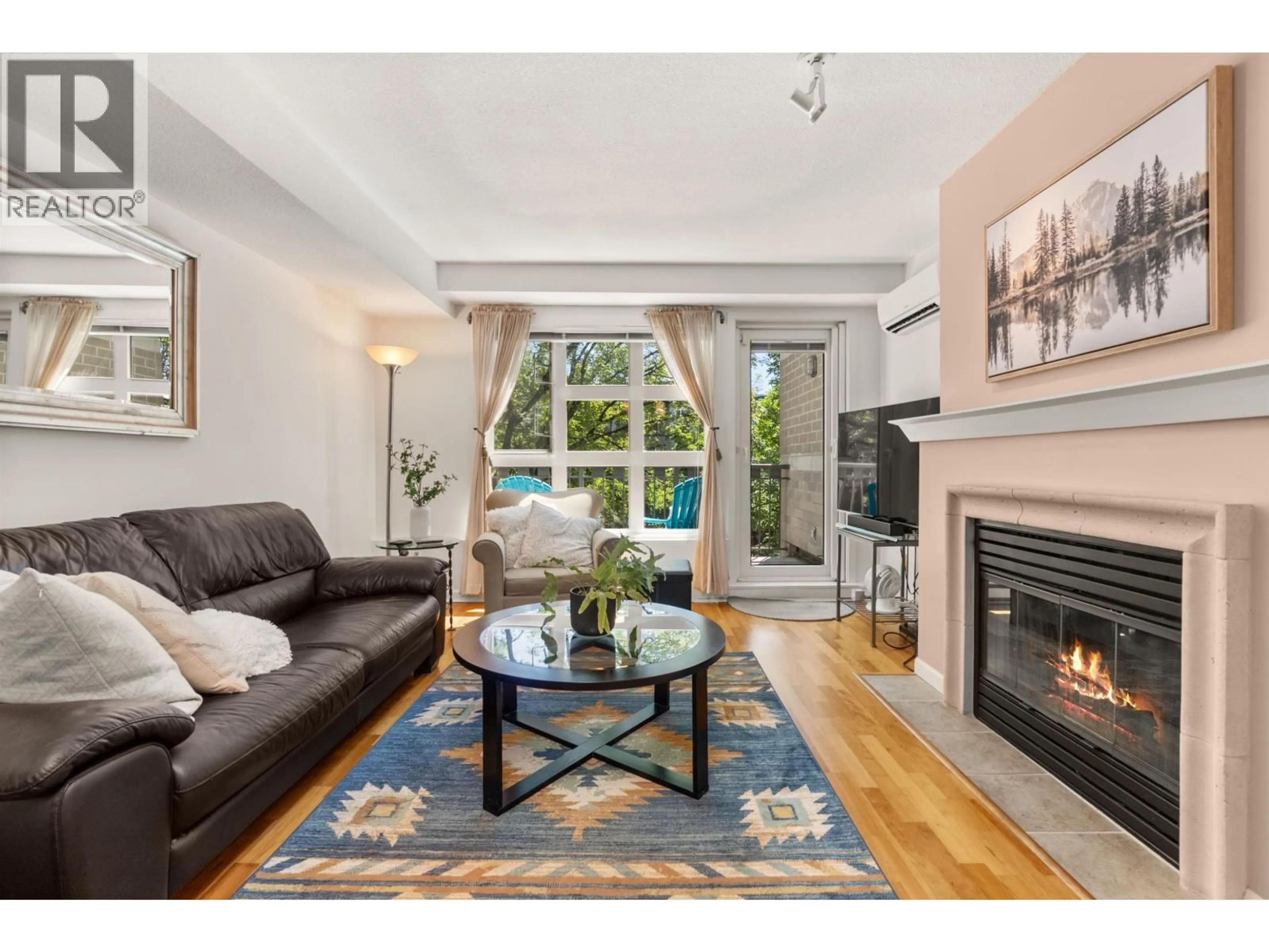 Living room with furniture, unknown for 308 - 2161 12TH AVENUE, Vancouver British Columbia V6K4S7