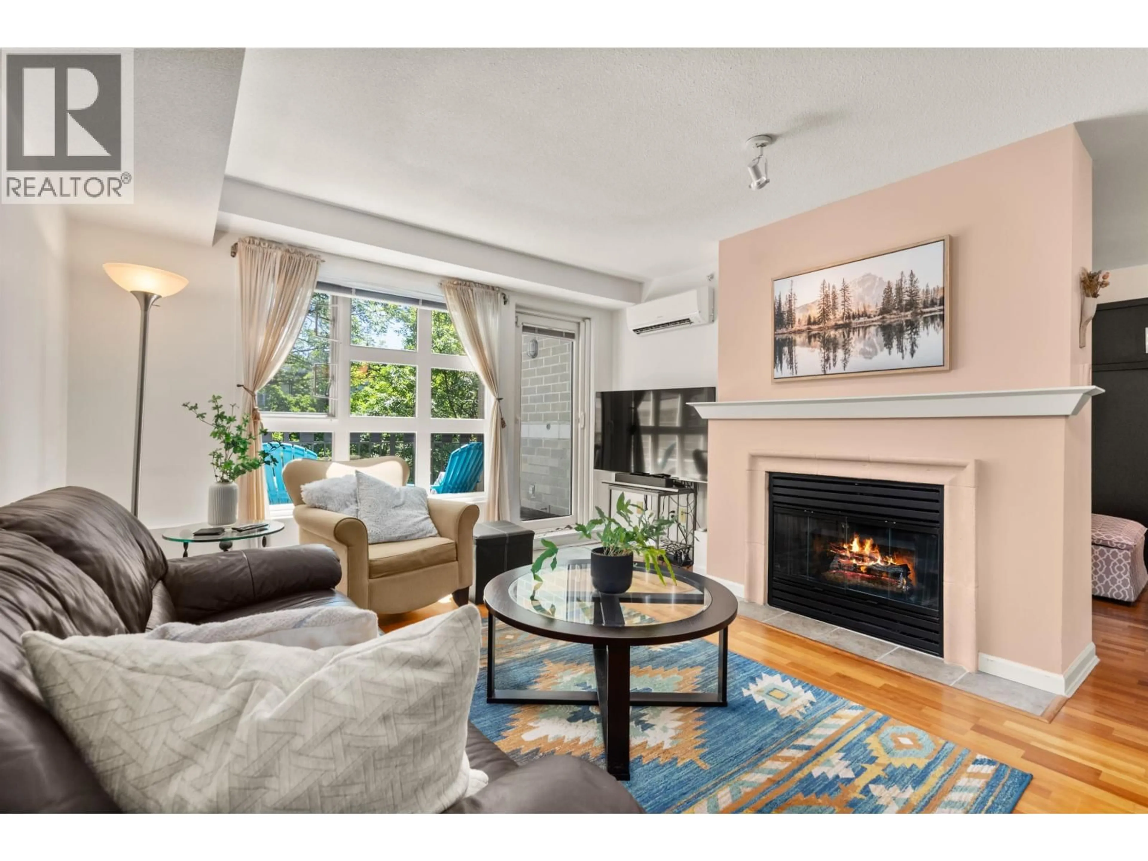 Living room with furniture, unknown for 308 - 2161 12TH AVENUE, Vancouver British Columbia V6K4S7