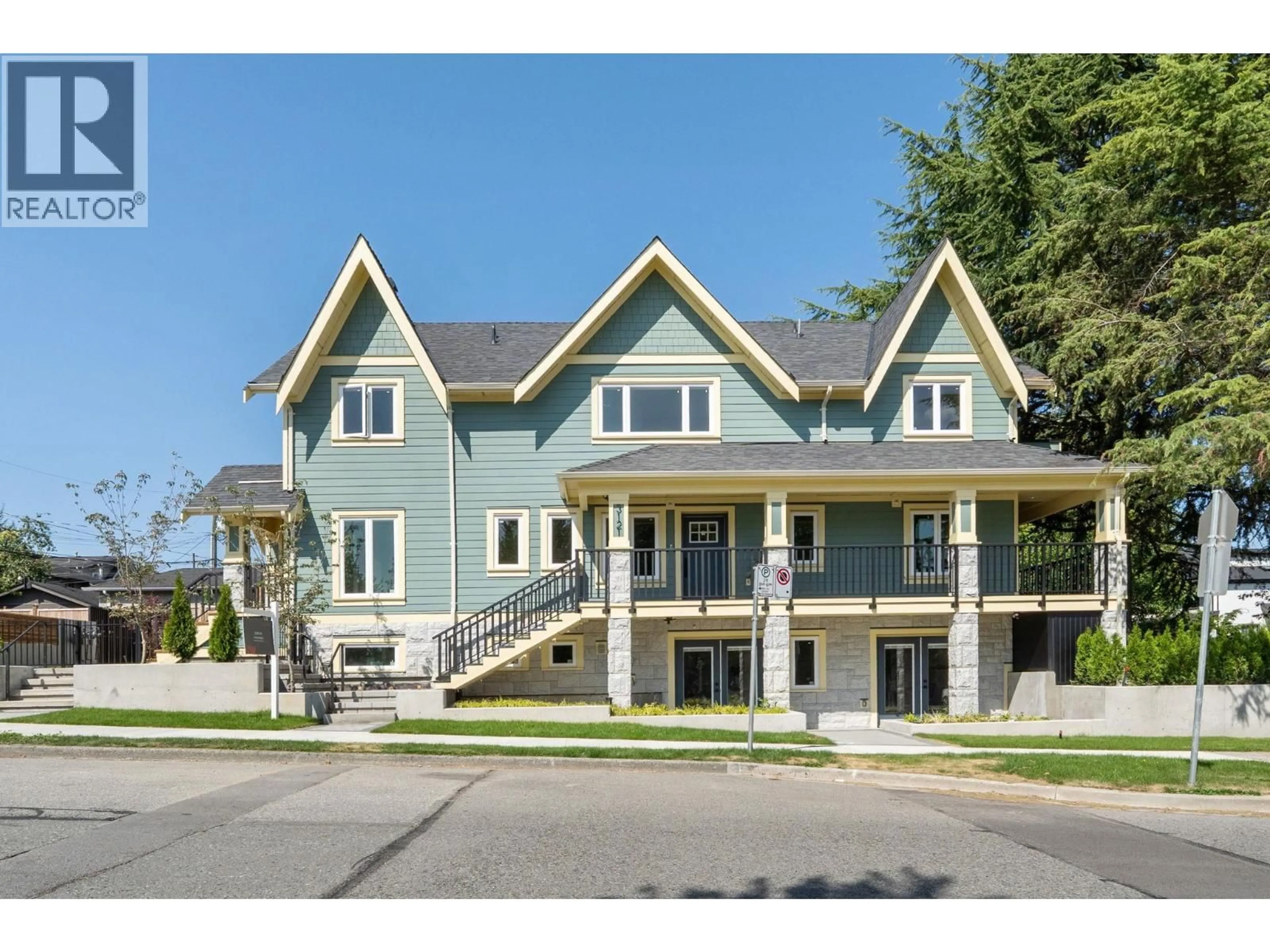 Home with vinyl exterior material, street for 3121 COLUMBIA STREET, Vancouver British Columbia V5Y1N4