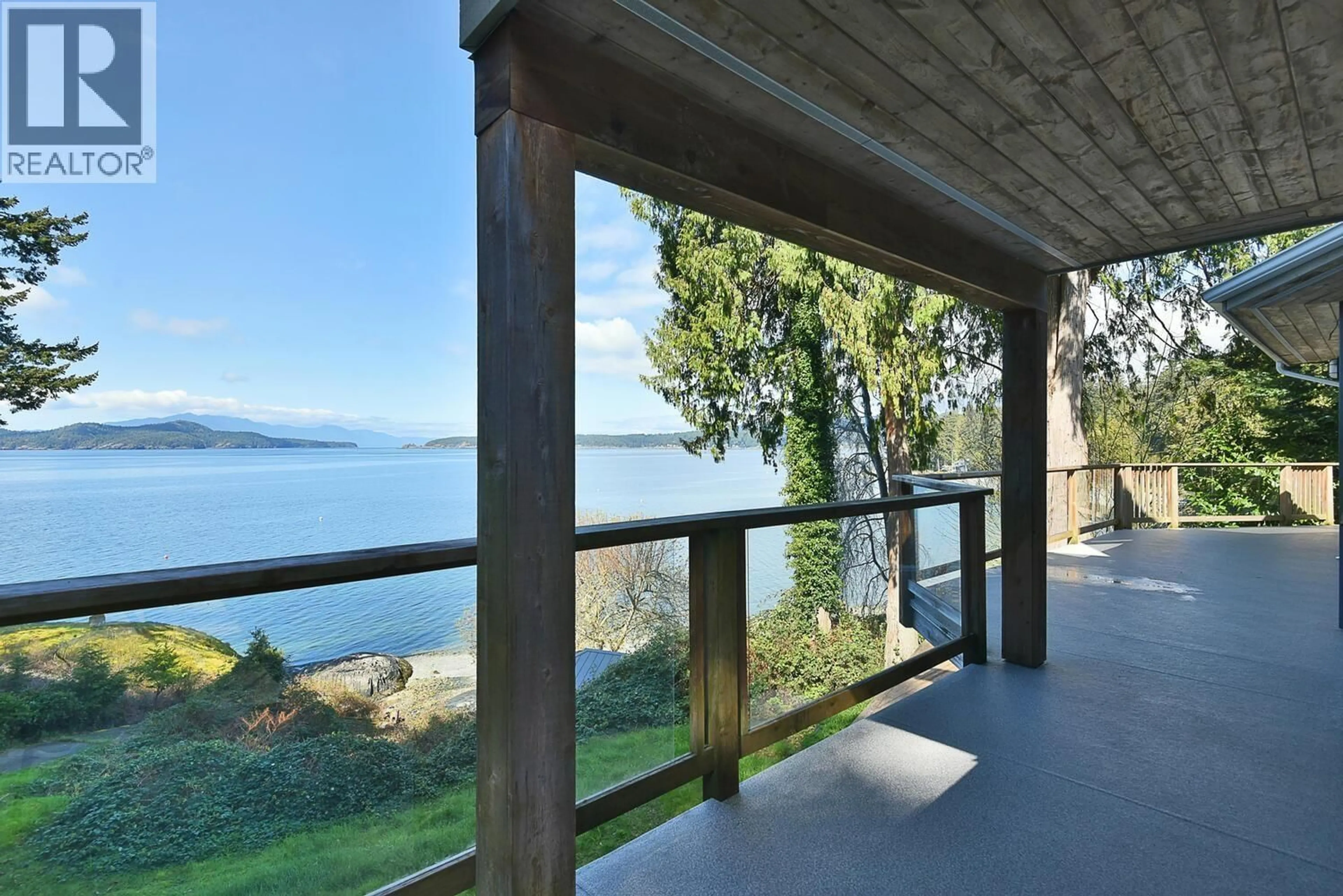 Patio, water/lake/river/ocean view for 8429 REDROOFFS ROAD, Halfmoon Bay British Columbia V7Z1E6