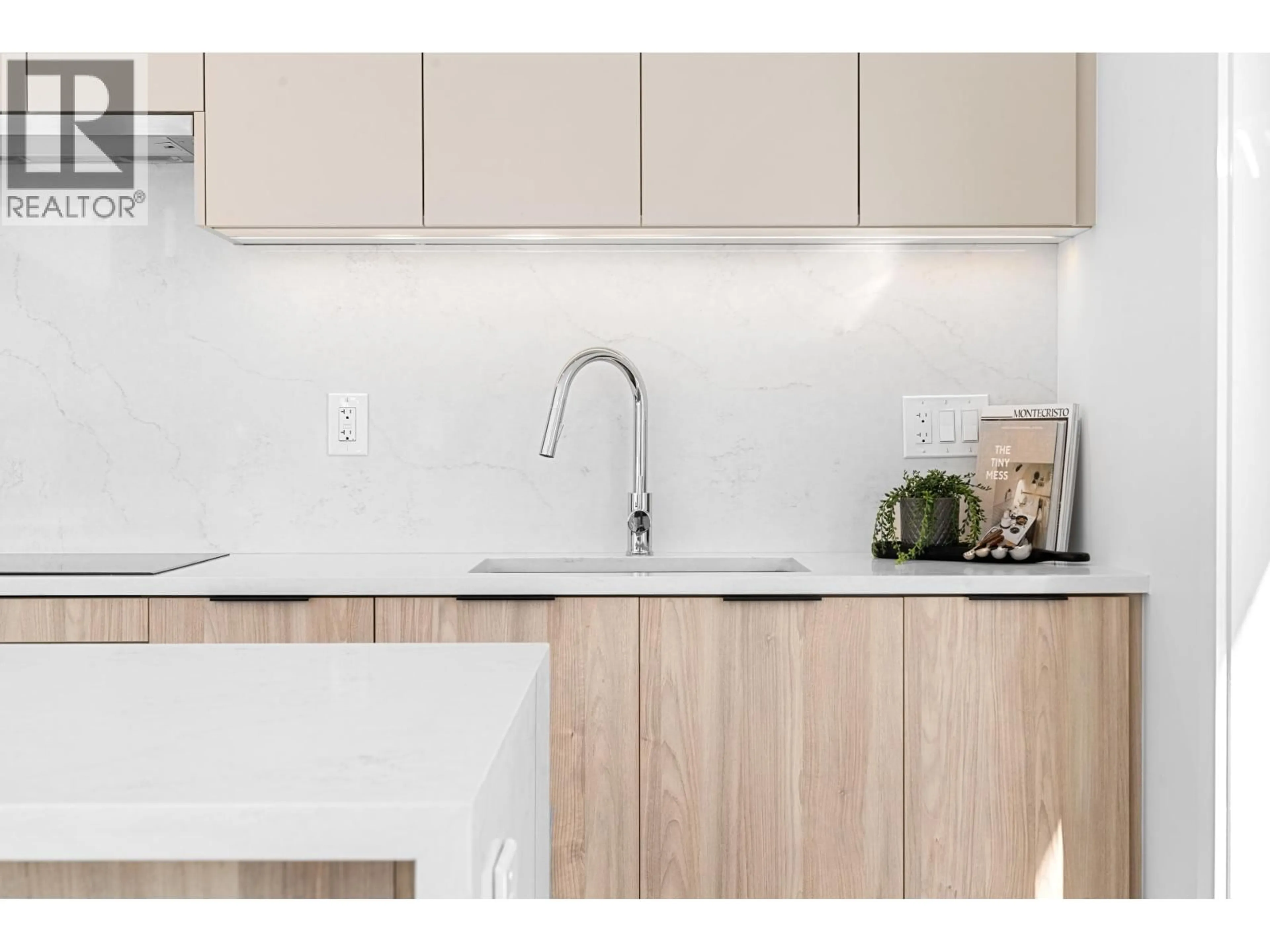 Standard kitchen, unknown for 203 - 7161 17TH AVENUE, Burnaby British Columbia V3N0K1