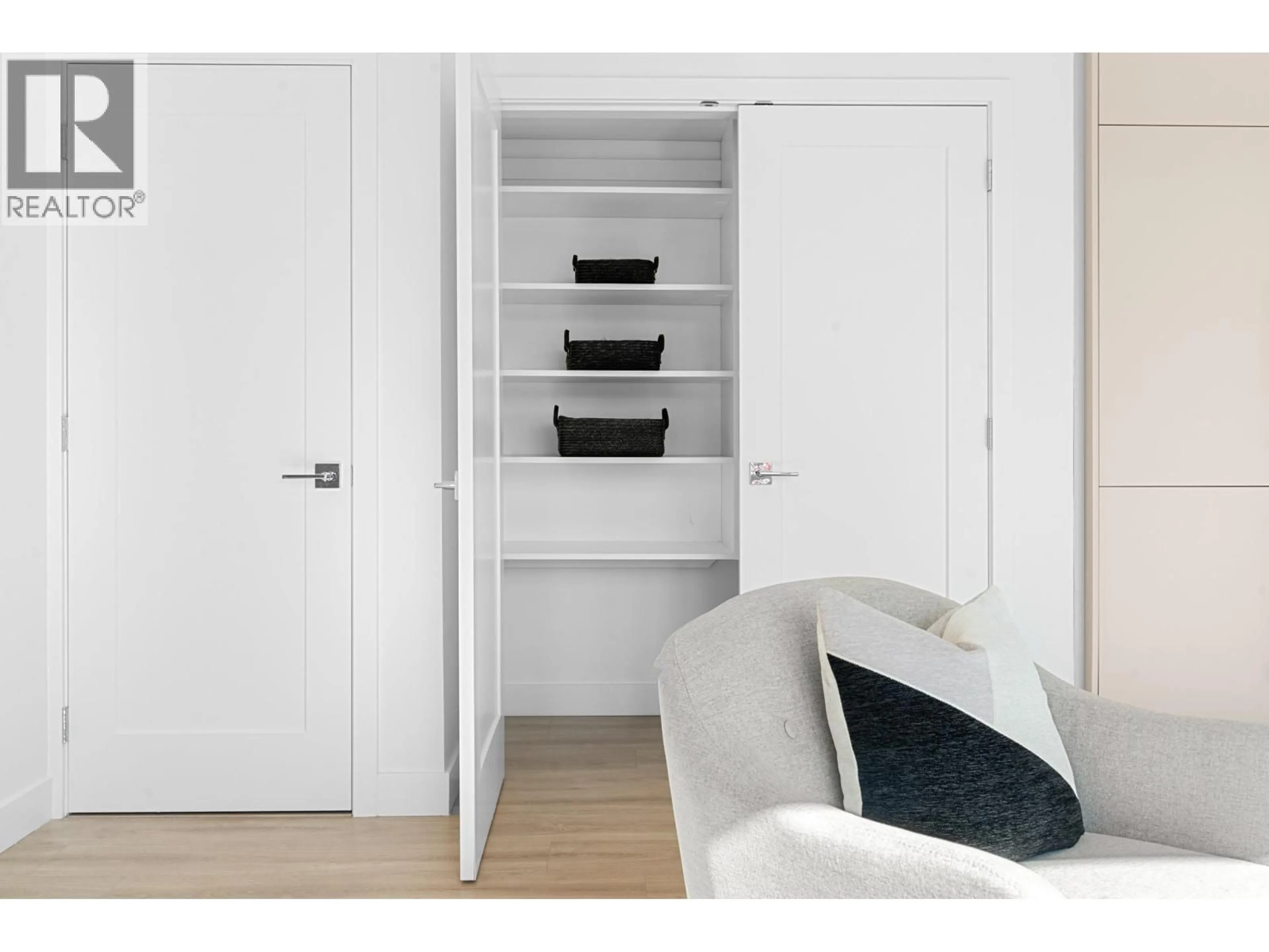 Storage room or clothes room or walk-in closet for 203 - 7161 17TH AVENUE, Burnaby British Columbia V3N0K1