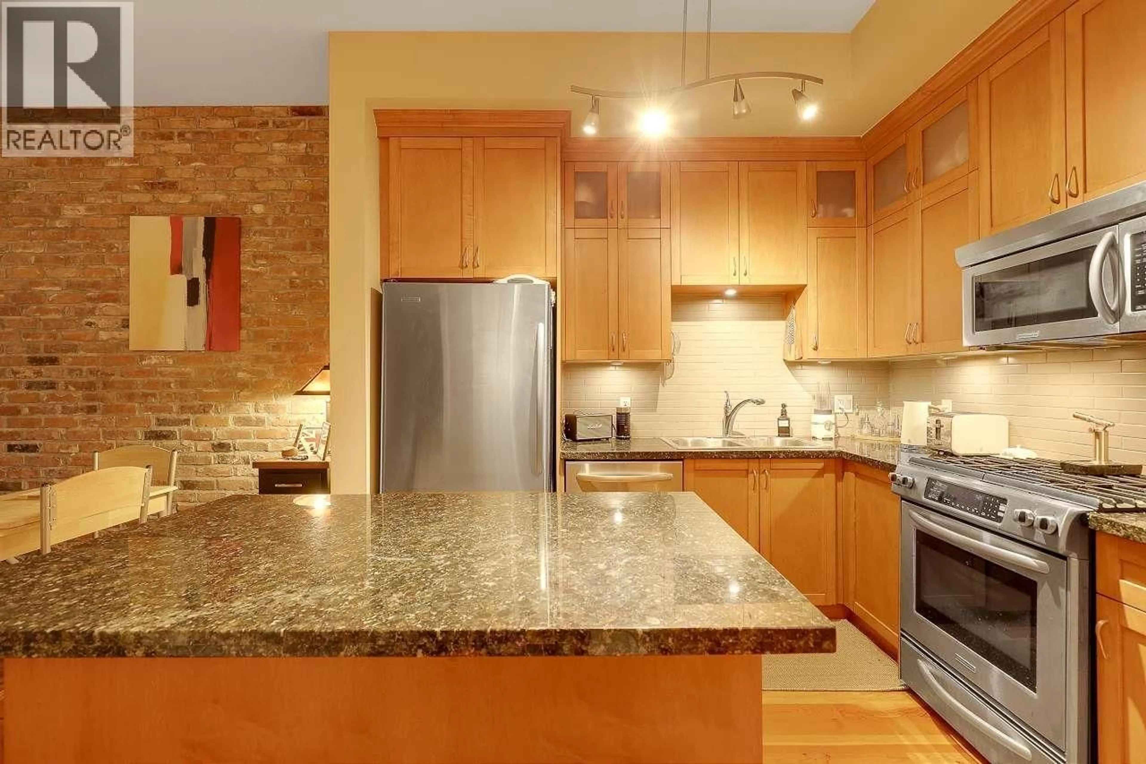 Contemporary kitchen, ceramic/tile floor for 108 - 240 SALTER STREET, New Westminster British Columbia V3M0C1