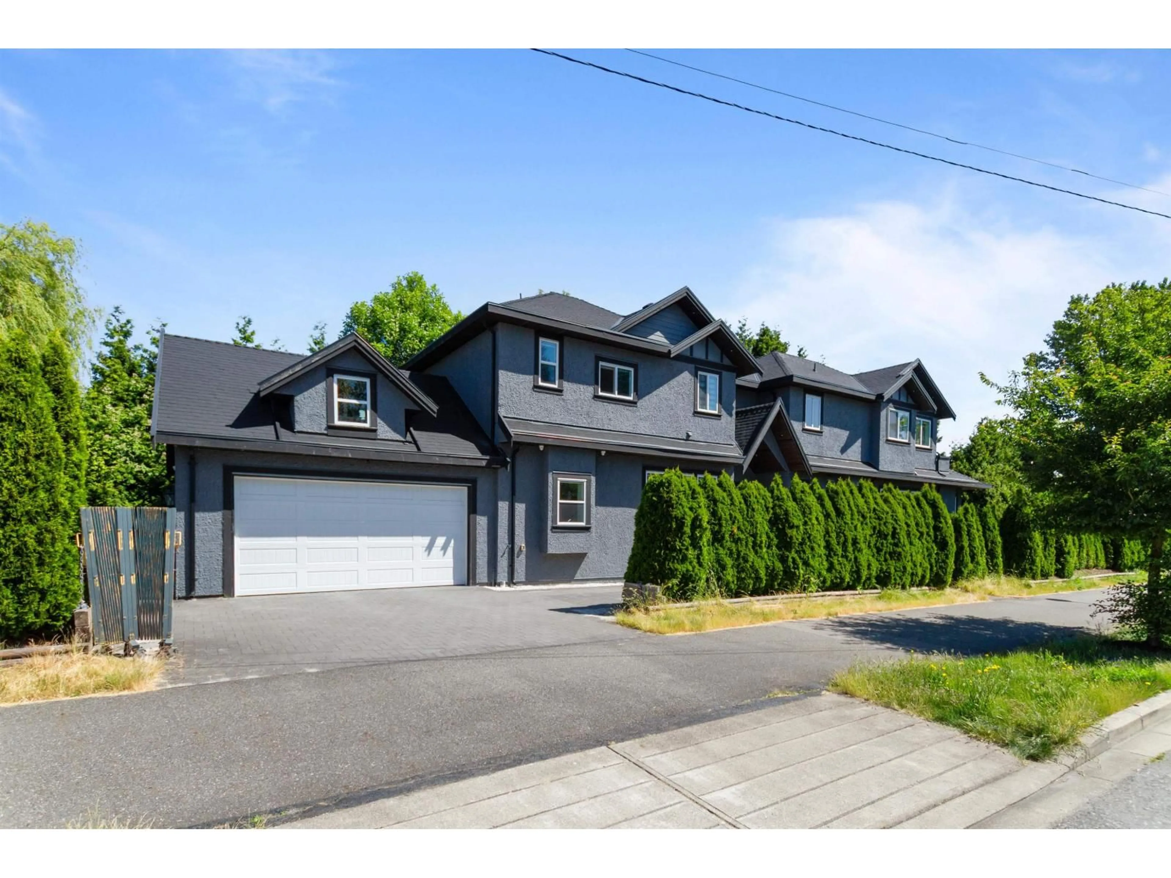 Unknown for 15453 108, Surrey British Columbia V3R6J1
