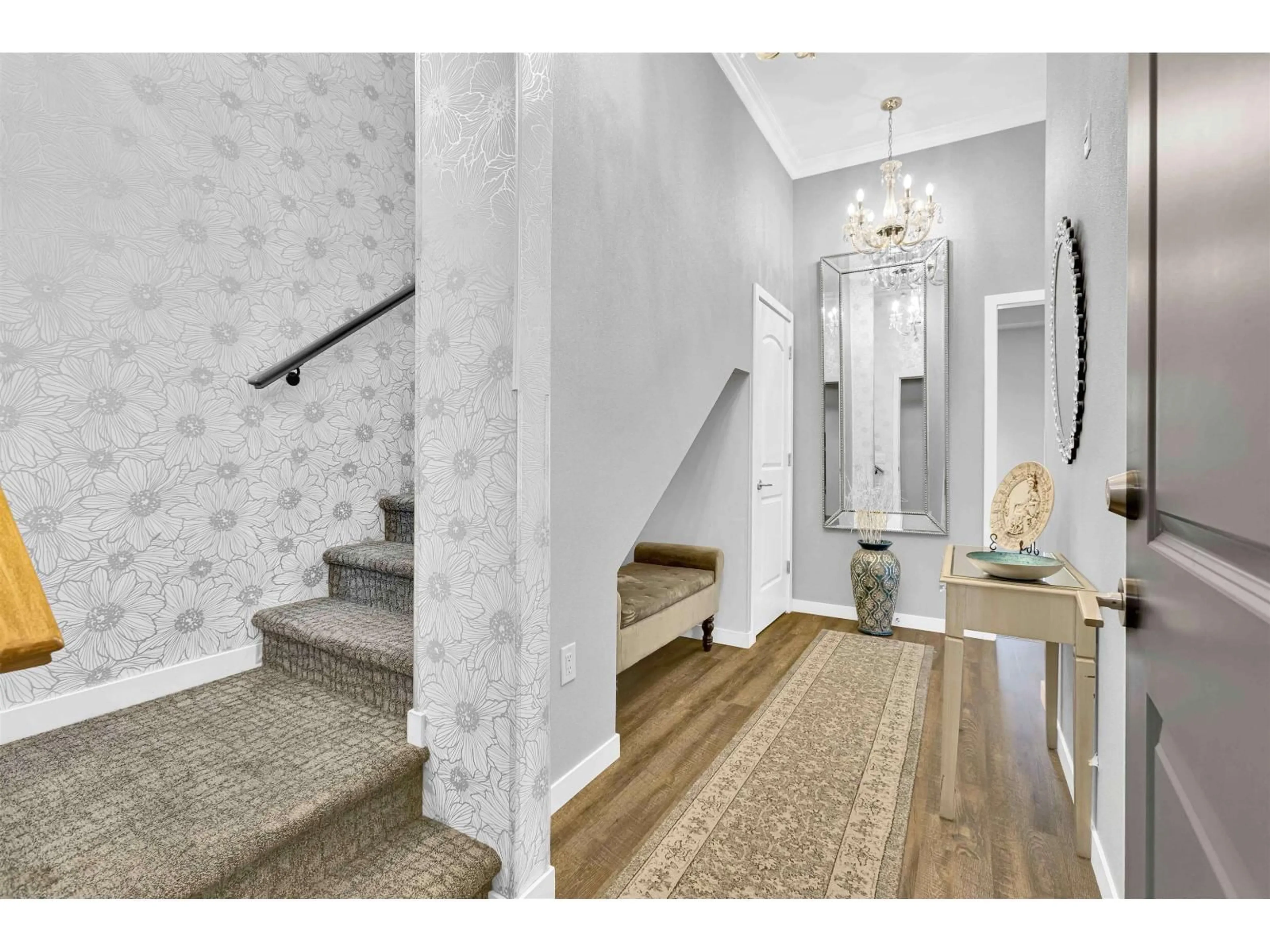 Indoor entryway for 409 - 6470 194, Surrey British Columbia V4N6J9
