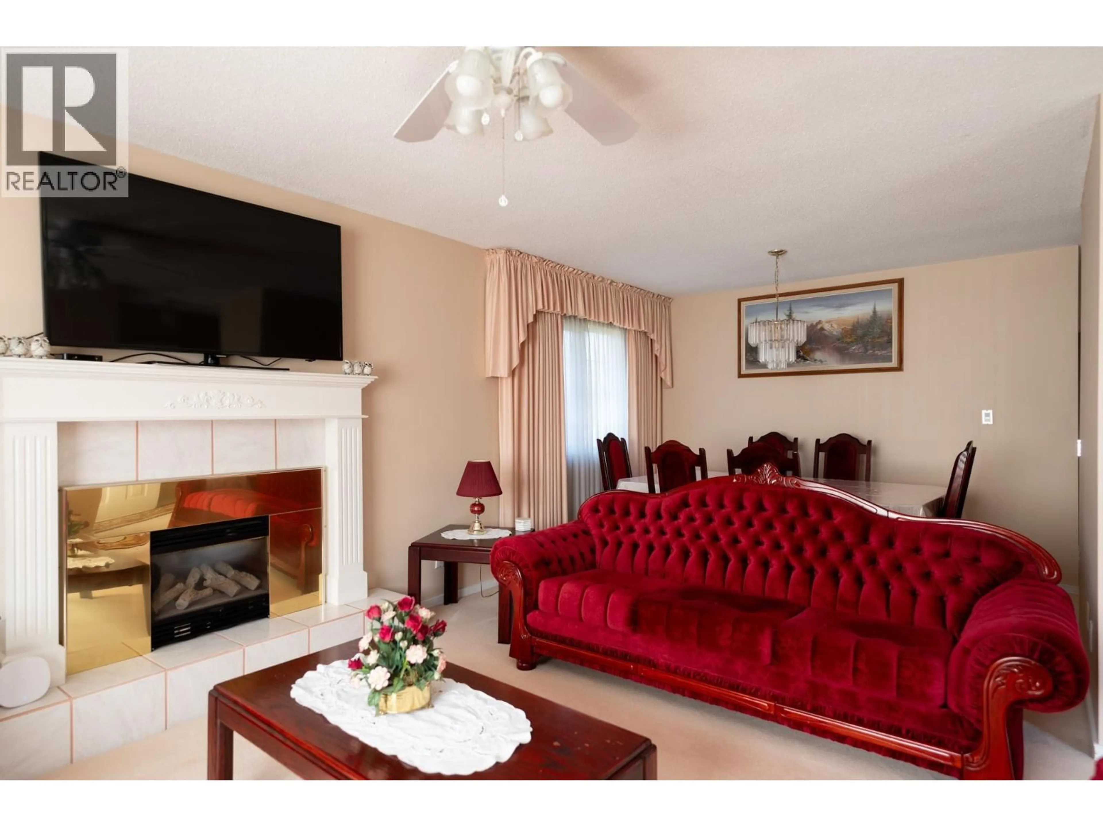 Living room with furniture, unknown for 1222 ELKHORN CRESCENT, Prince George British Columbia V2M6J1