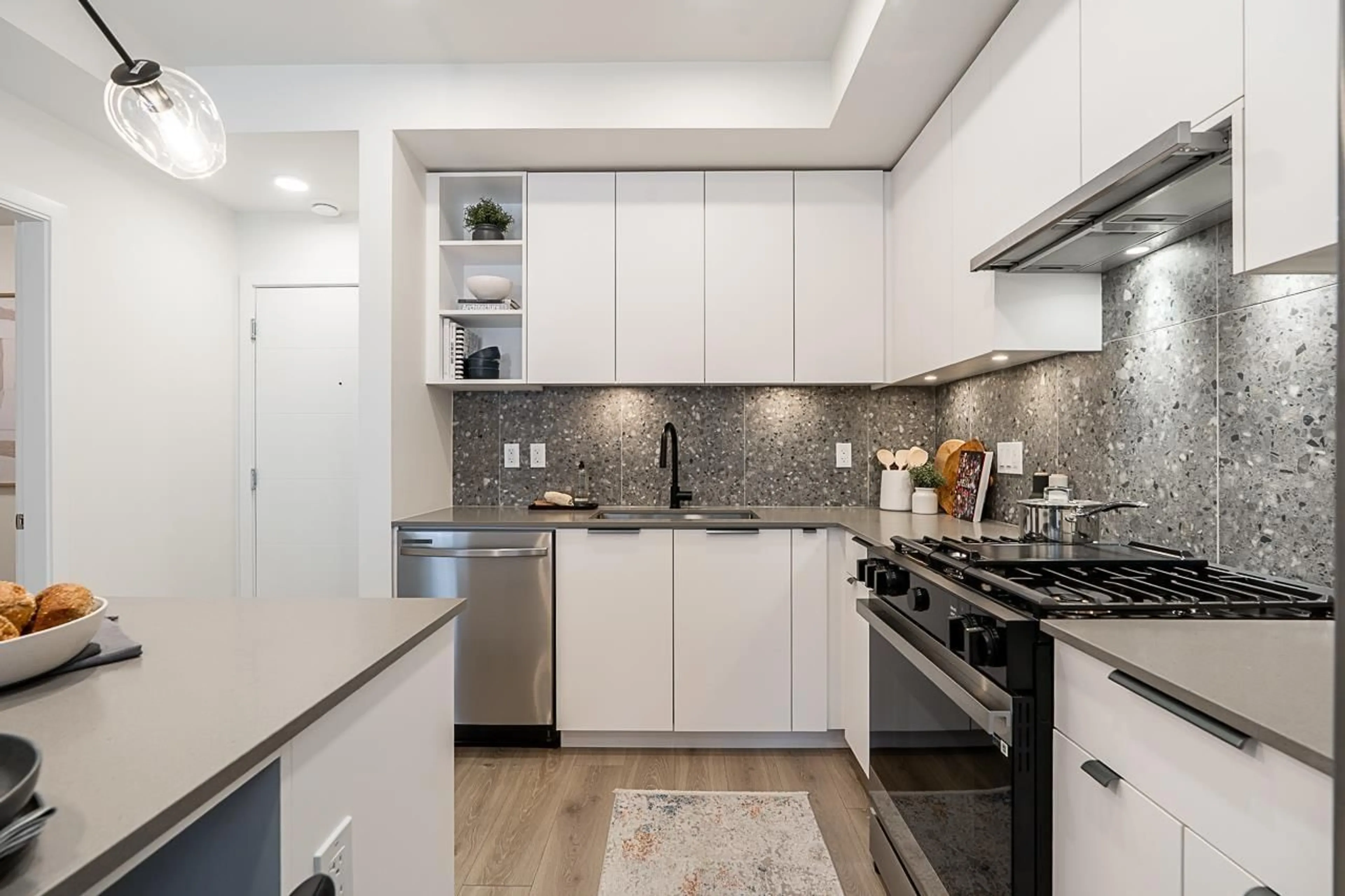Contemporary kitchen, ceramic/tile floor for 610 - 7936 206, Langley British Columbia V2Y3X8