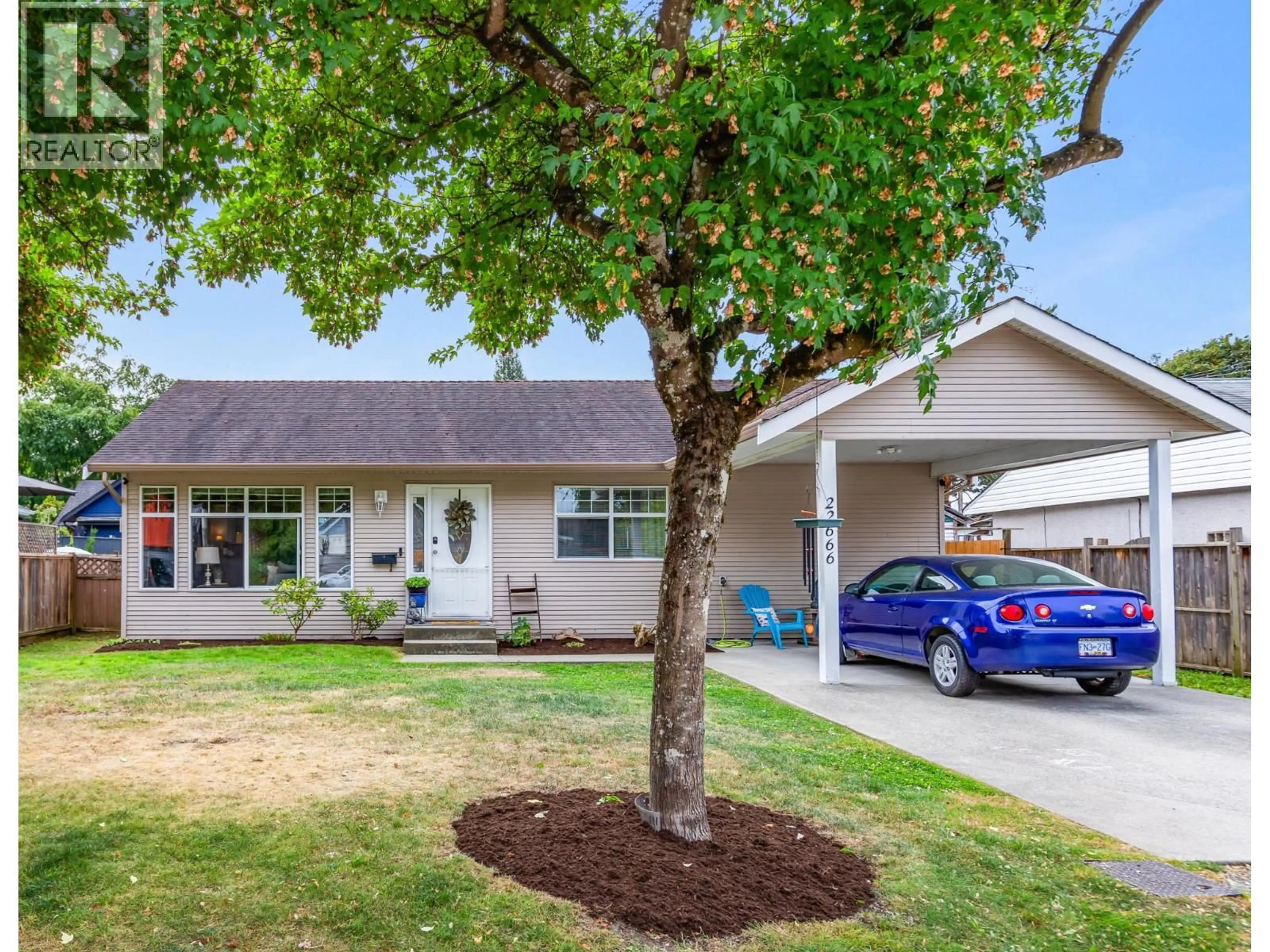Home with vinyl exterior material, street for 22666 123 AVENUE, Maple Ridge British Columbia V2X4E2