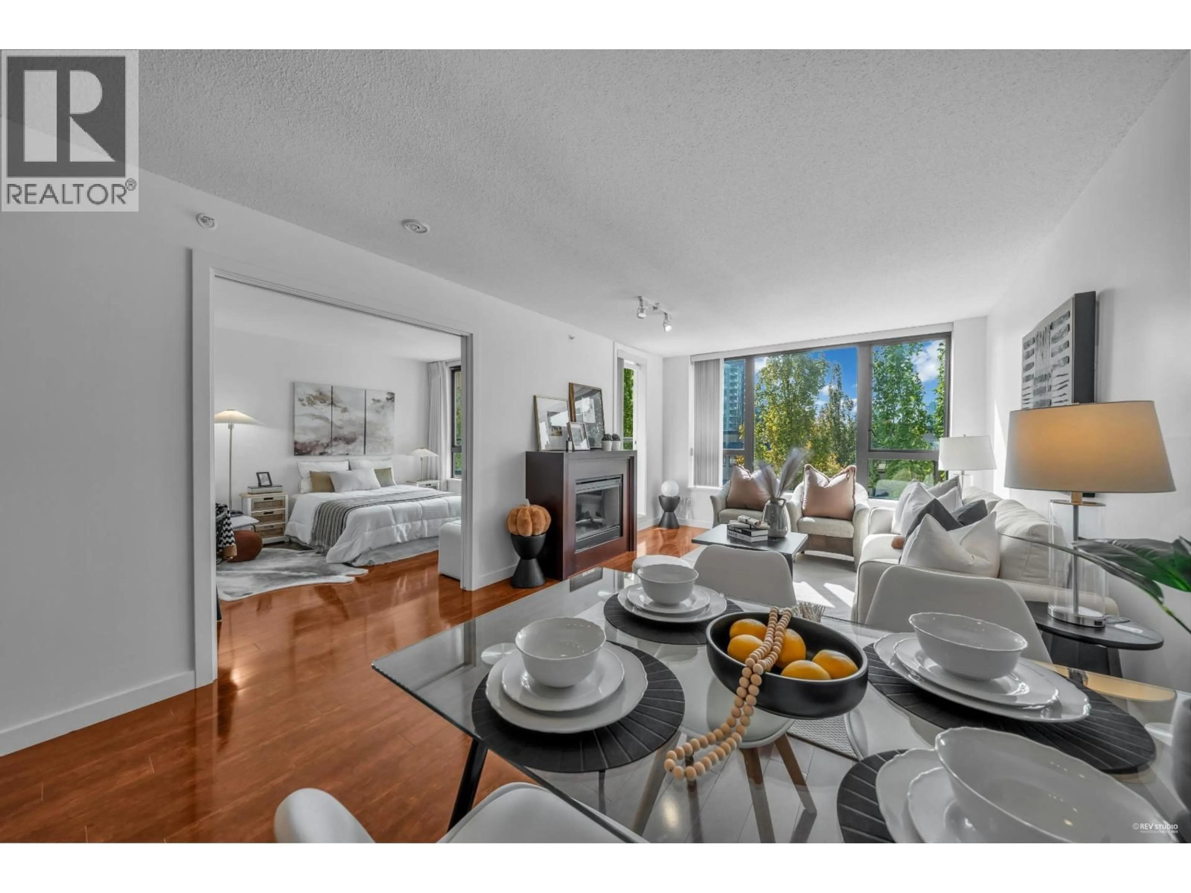 Unknown for 210 - 7088 SALISBURY AVENUE, Burnaby British Columbia V5E0A4