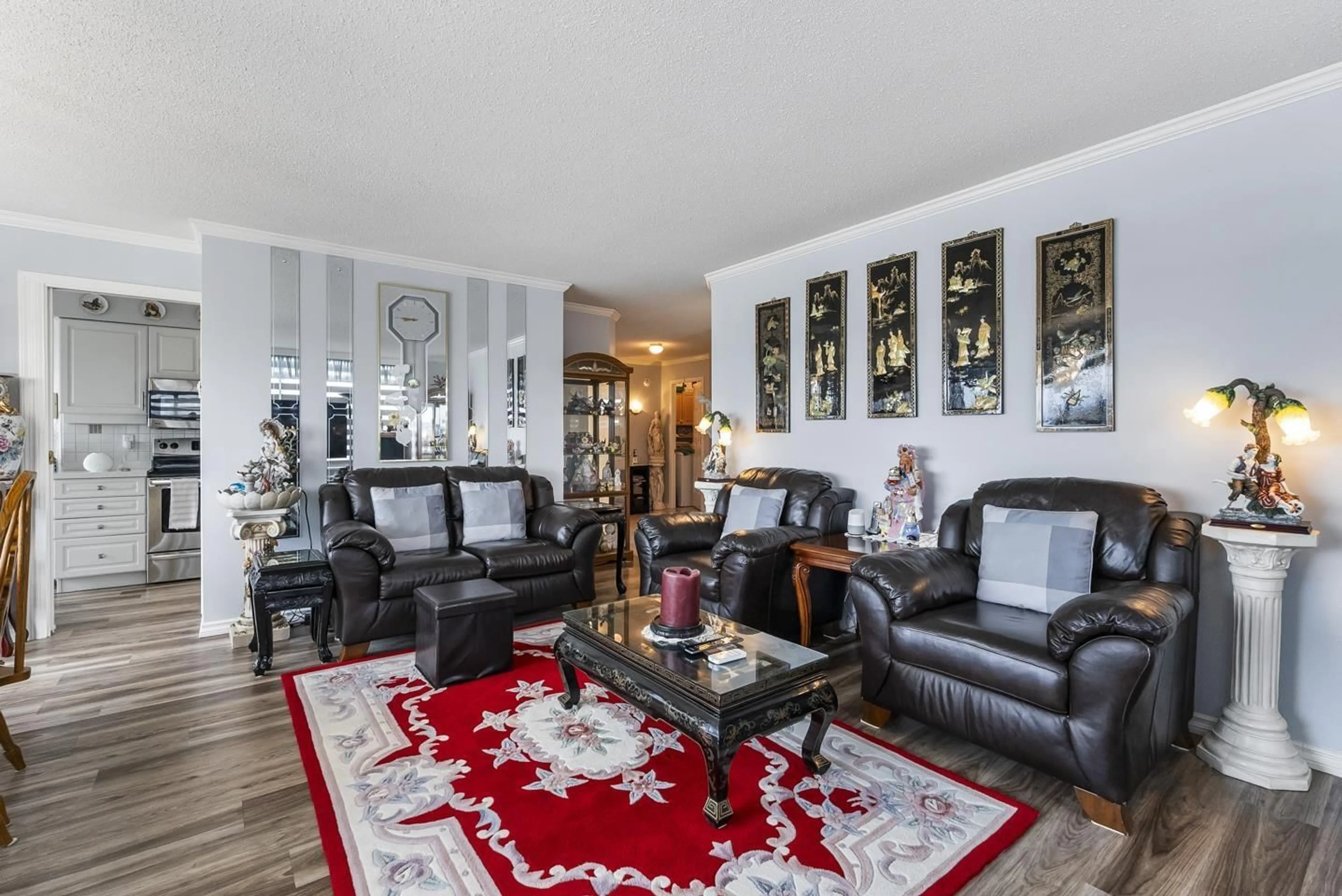 Living room with furniture, unknown for 1601 - 15030 101, Surrey British Columbia V3R0N3