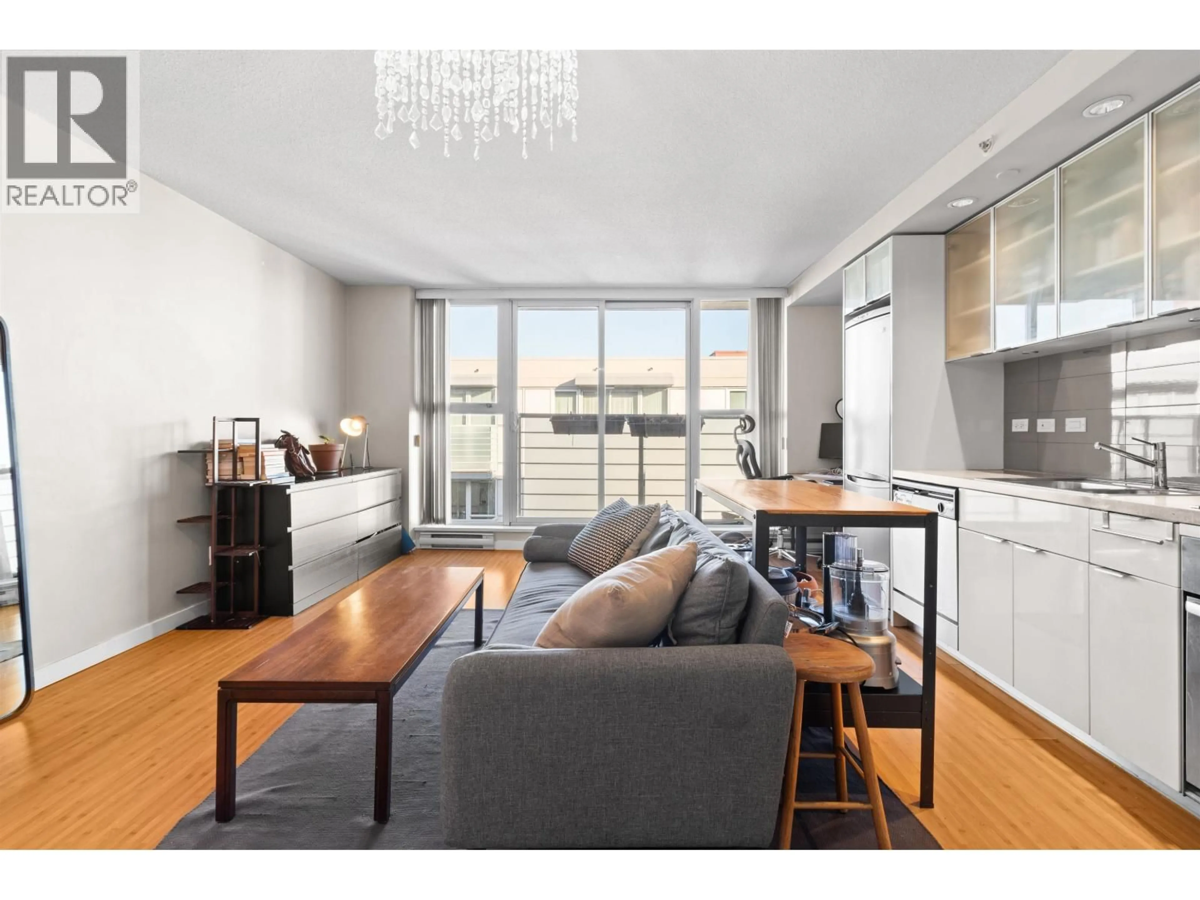 Living room with furniture, wood/laminate floor for 902 - 168 POWELL STREET, Vancouver British Columbia V6Z3H4