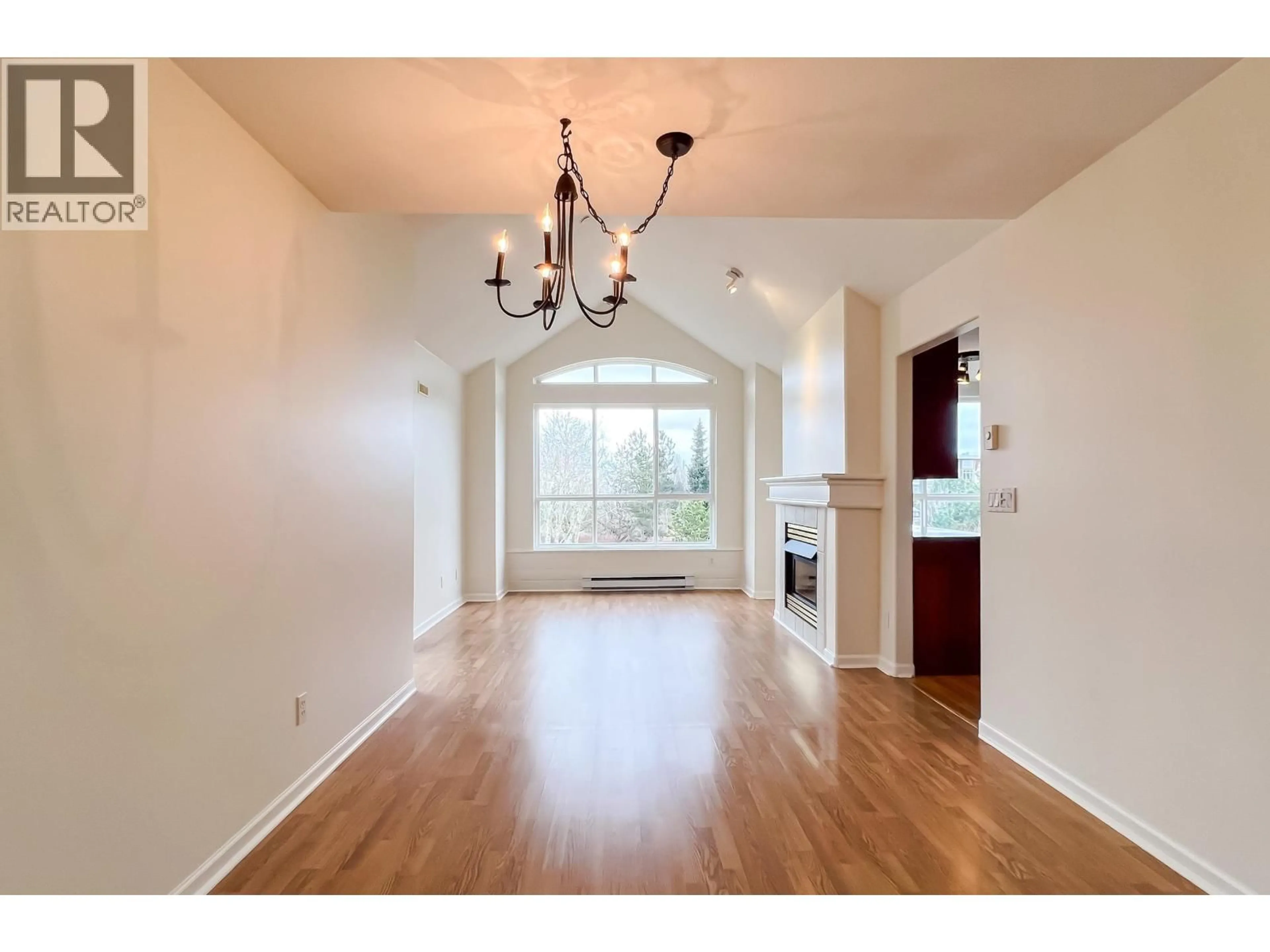 Unknown for 327 - 12633 NO. 2 ROAD, Richmond British Columbia V7E6N5