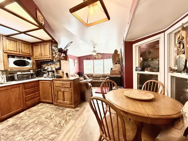 47 & 48 - 1650 COLUMBIA VALLEY ROAD, Lindell Beach 4