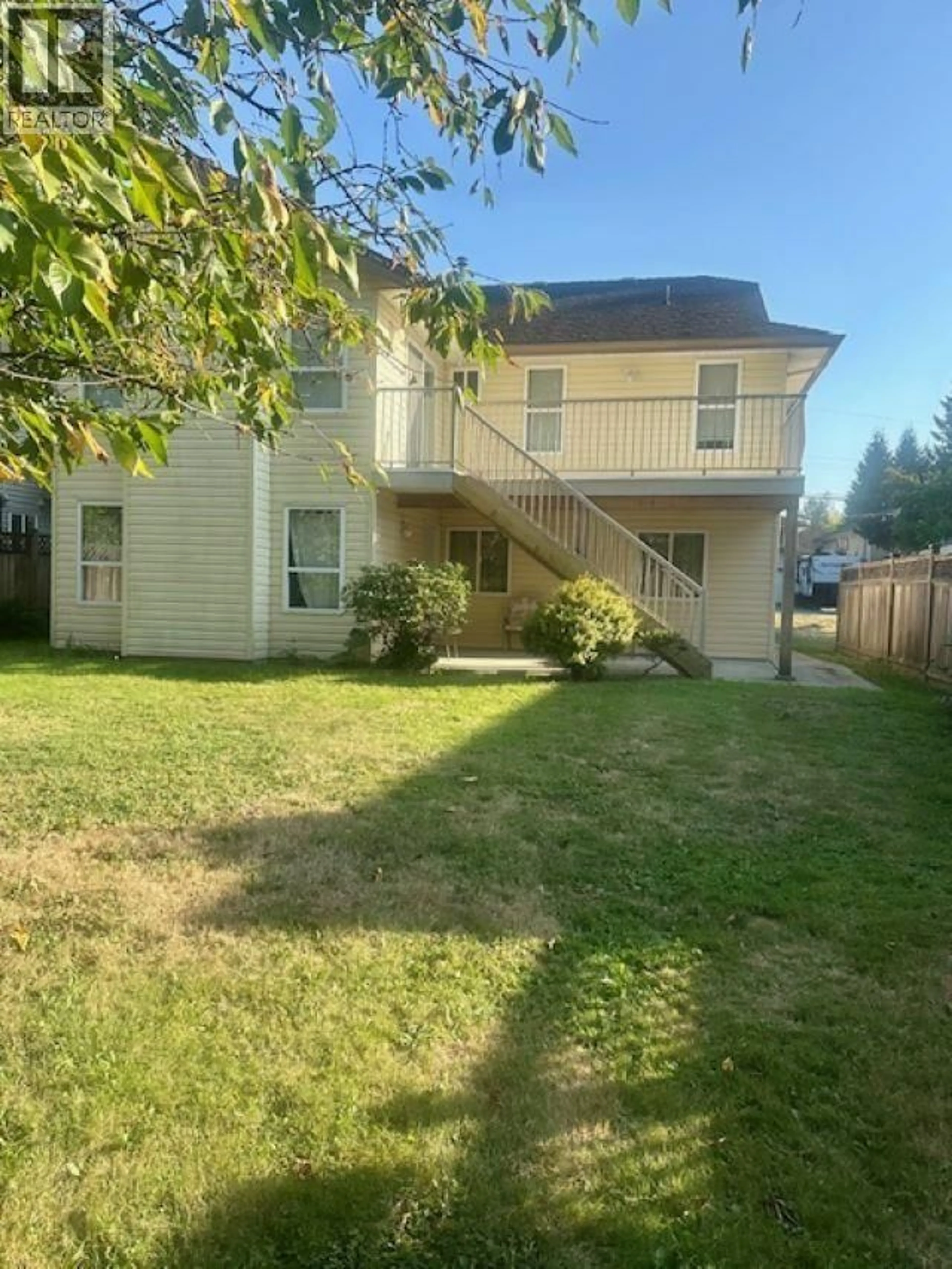 A pic from outside/outdoor area/front of a property/back of a property/a pic from drone, street for 20509 123 AVENUE, Maple Ridge British Columbia V2X4A8