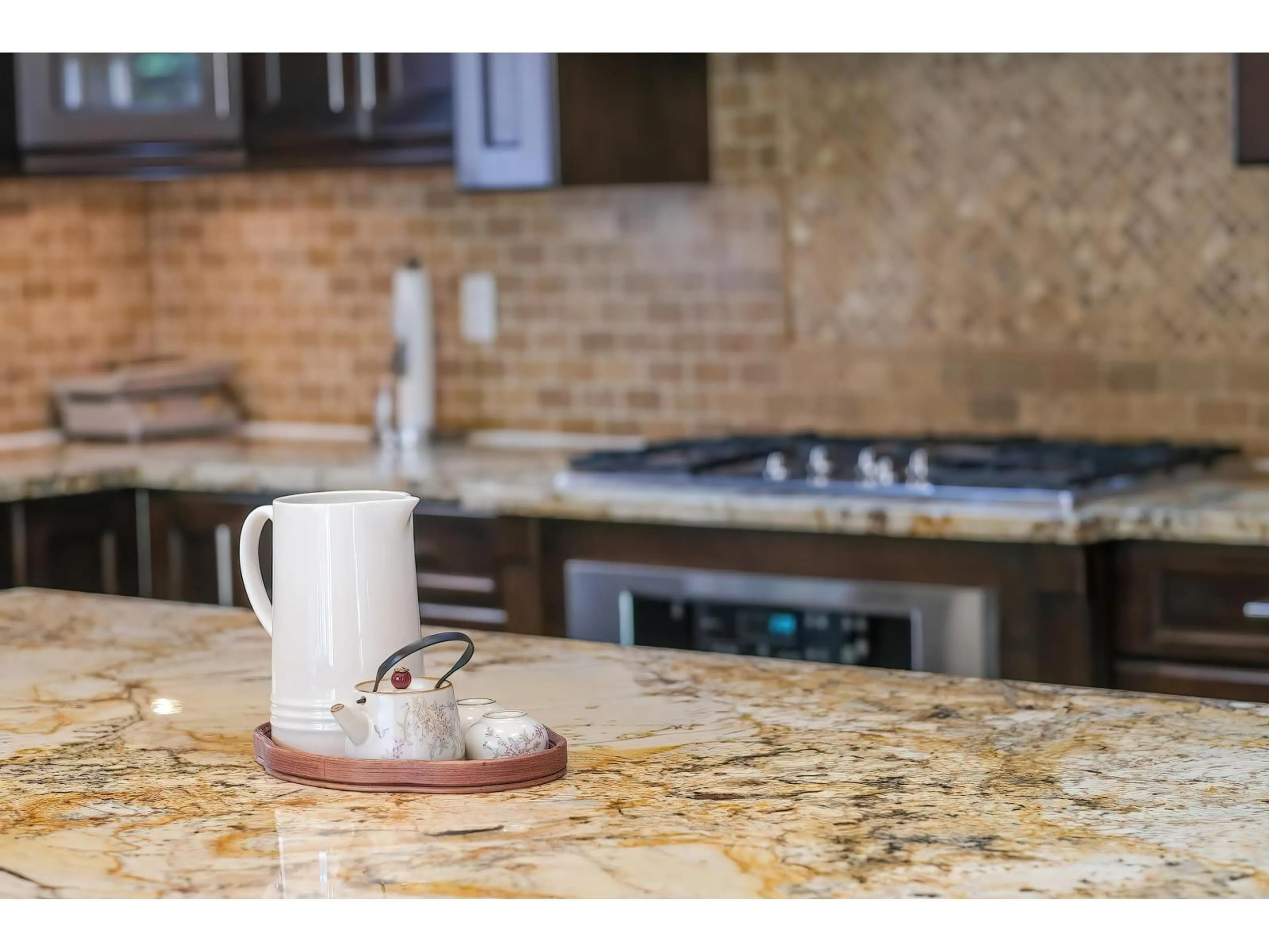 Open concept kitchen, ceramic/tile floor for 16326 25, Surrey British Columbia V3Z6S1