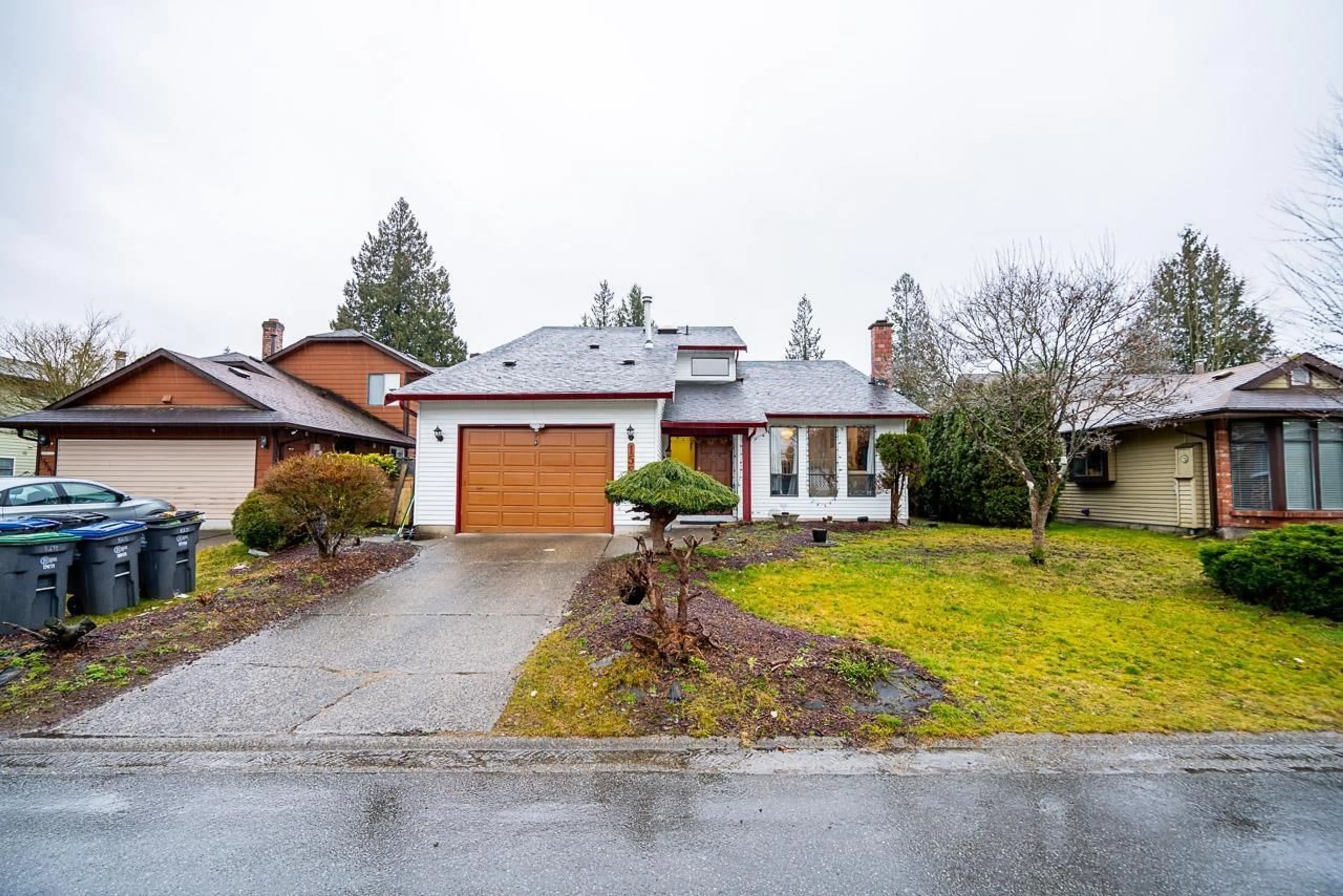 Unknown for 15672 99B, Surrey British Columbia V4N2W3