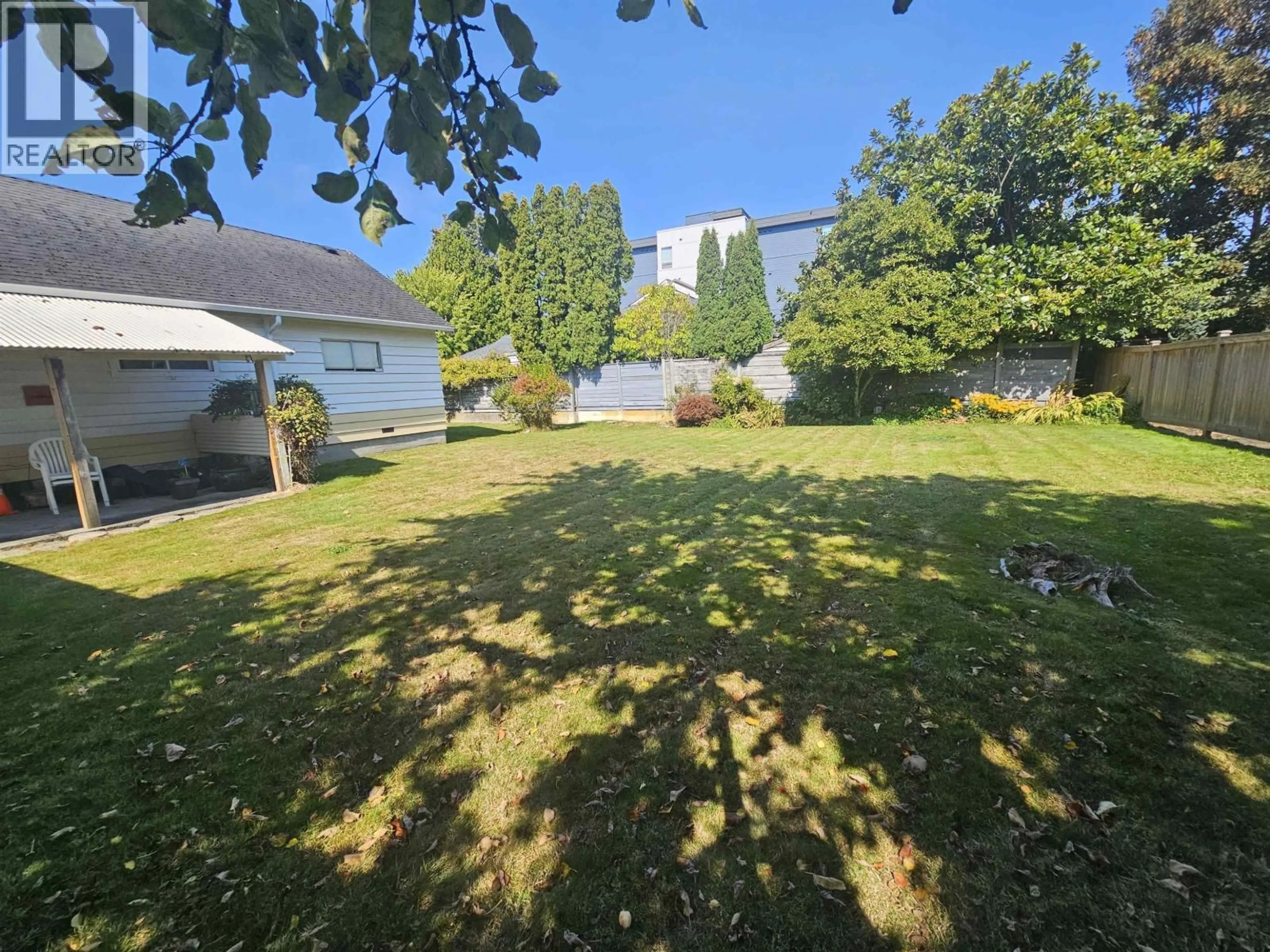 A pic from outside/outdoor area/front of a property/back of a property/a pic from drone, unknown for 4654 51 STREET, Delta British Columbia V4K2V7