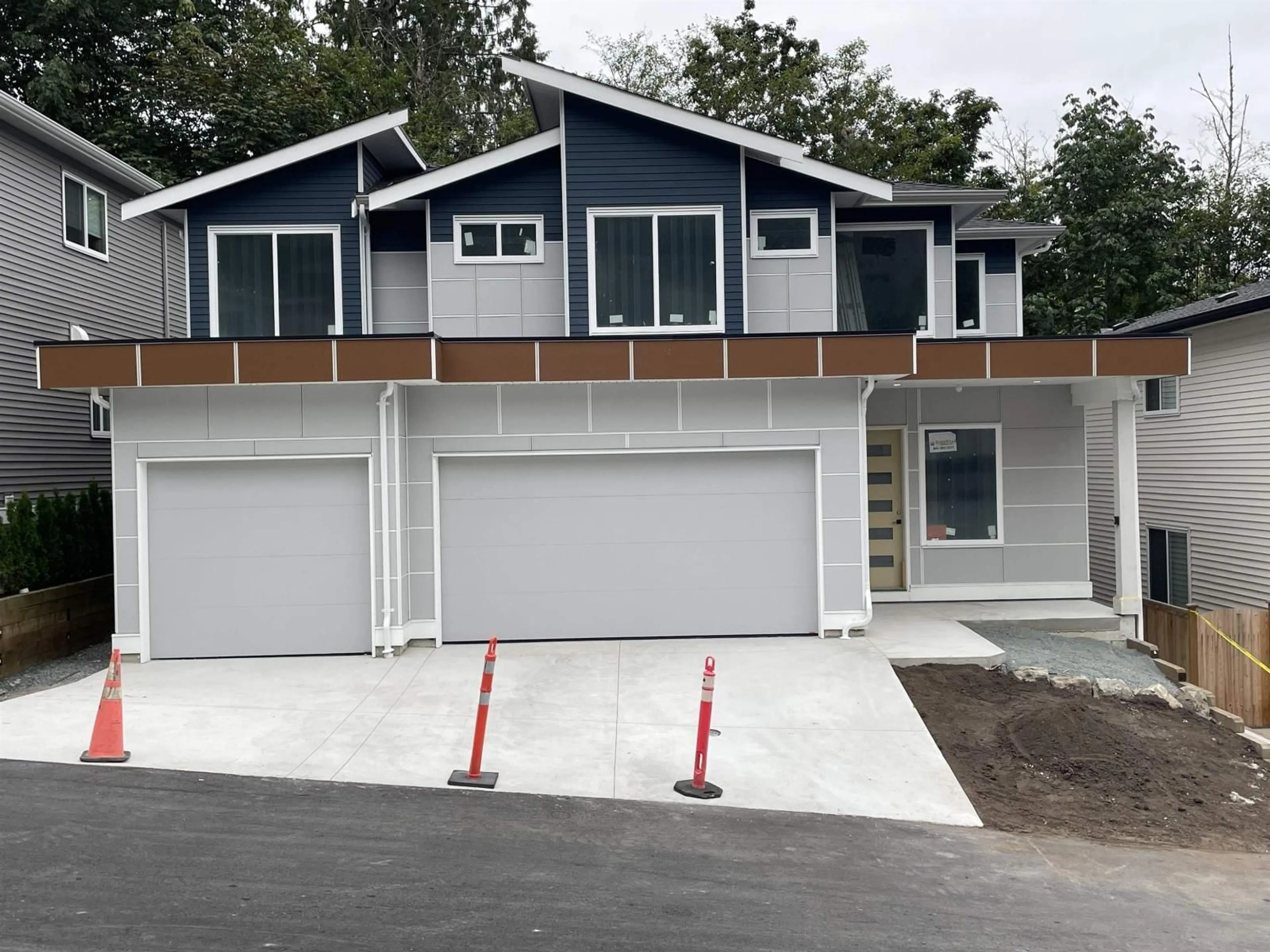 Home with vinyl exterior material, street for 9 - 7138 MARBLE HILL ROAD, Chilliwack British Columbia V4Z1J5