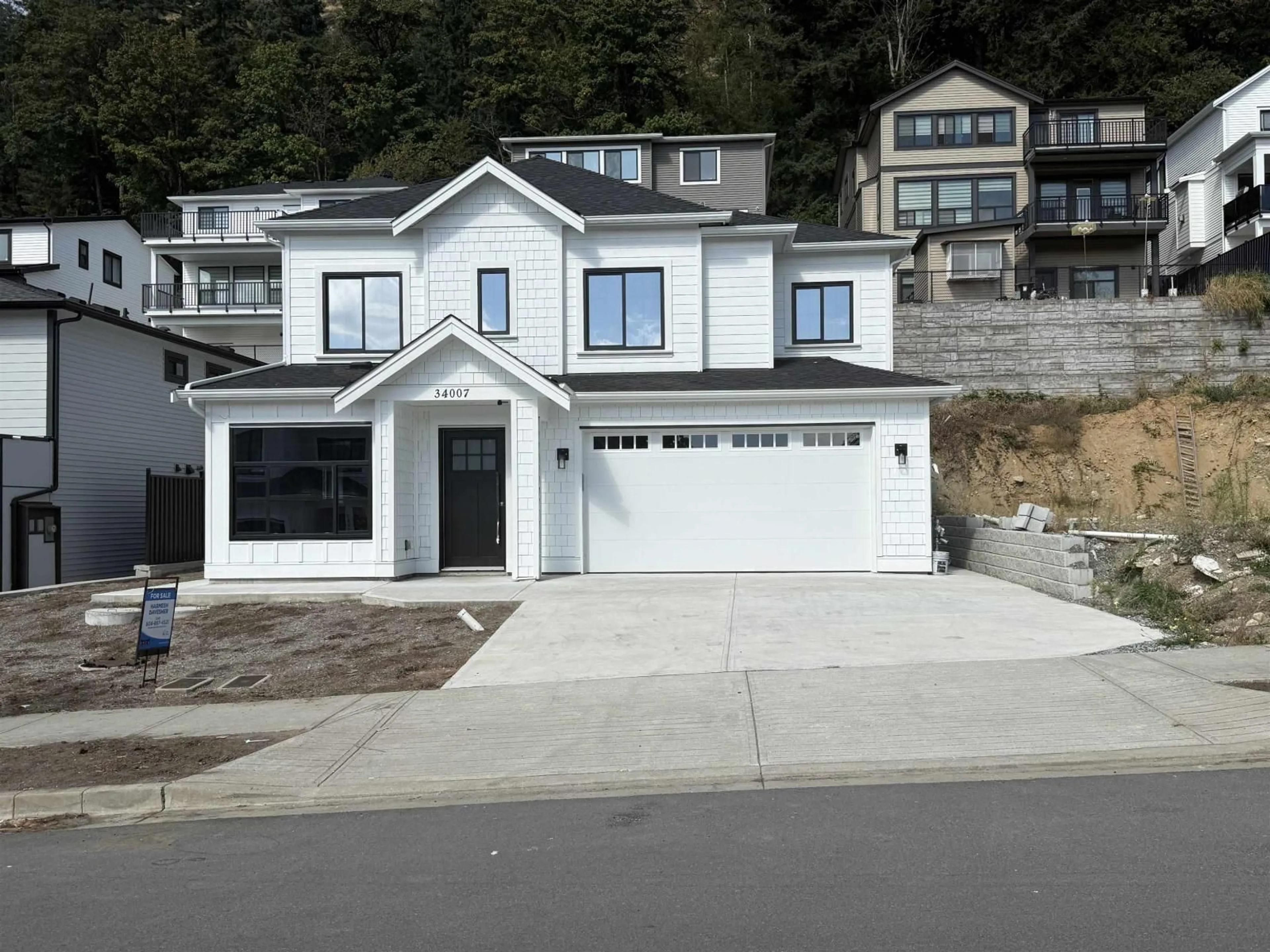 Home with vinyl exterior material, unknown for 34007 BARKER, Mission British Columbia V2V6B2