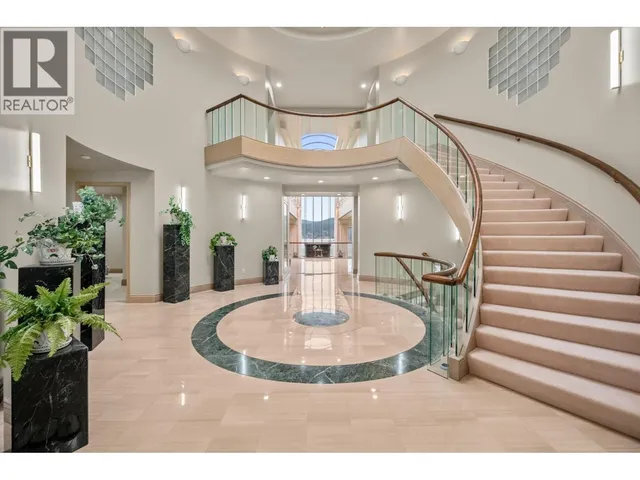 828 BEACHVIEW DRIVE, North Vancouver 4